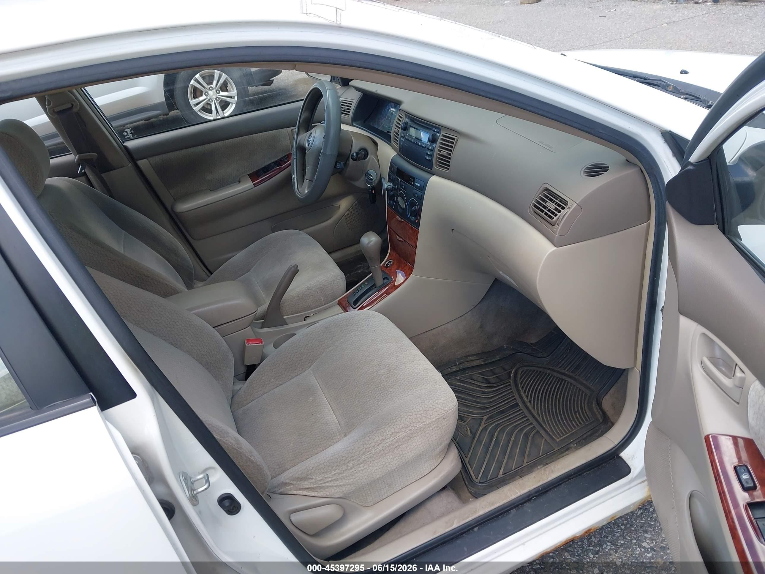 2003 Toyota Corolla Le White vin: JTDBR32E430038487