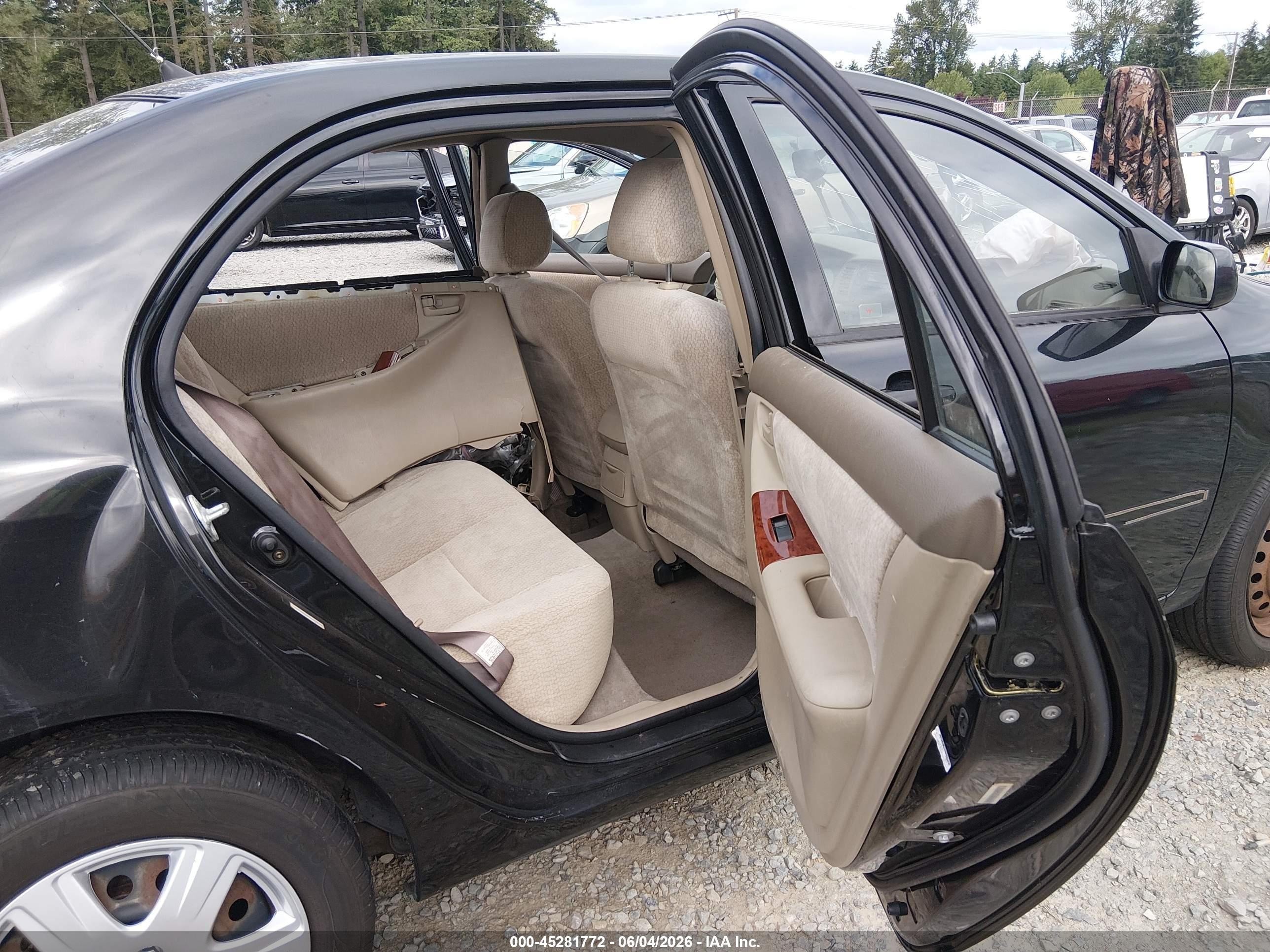 2003 Toyota Corolla Le Black vin: JTDBR32E430039042