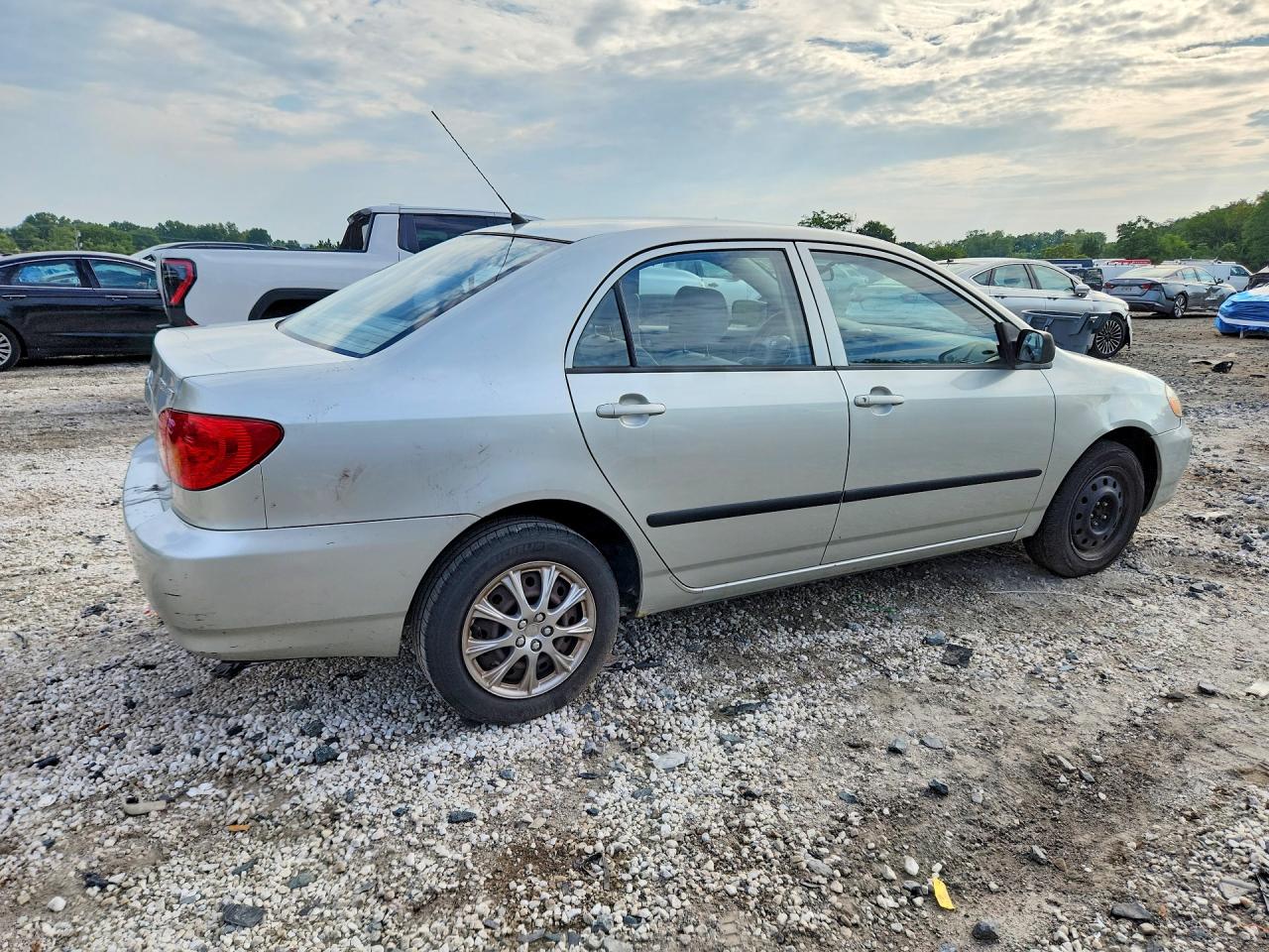 2003 Toyota Corolla Ce Silver vin: JTDBR32E432000116