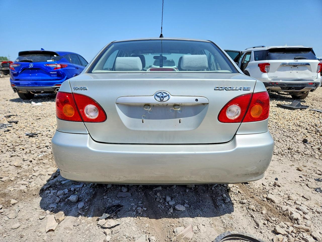 2003 Toyota Corolla Le Silver vin: JTDBR32E432009821