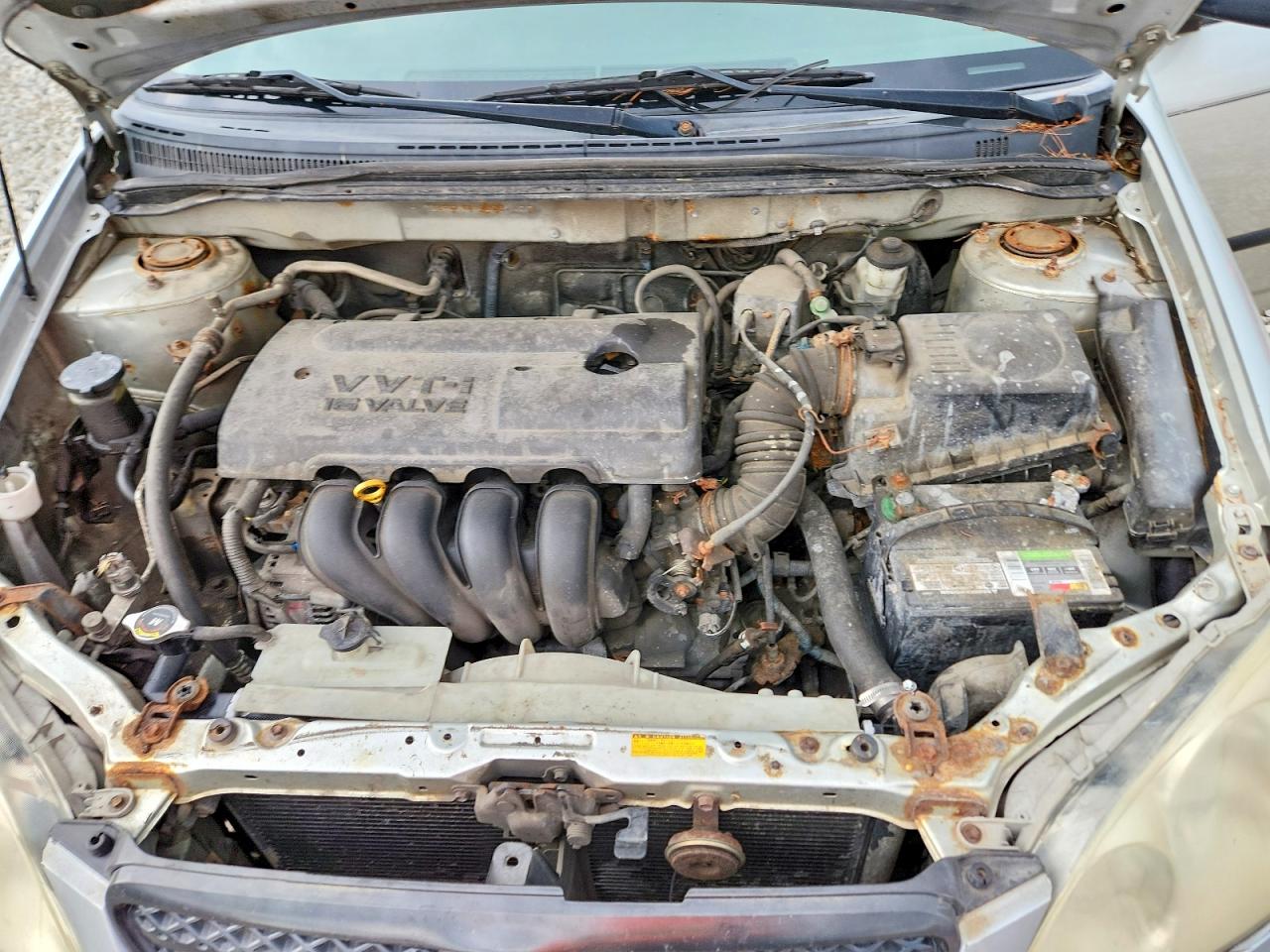 2004 Toyota Corolla Ce Silver vin: JTDBR32E442021422