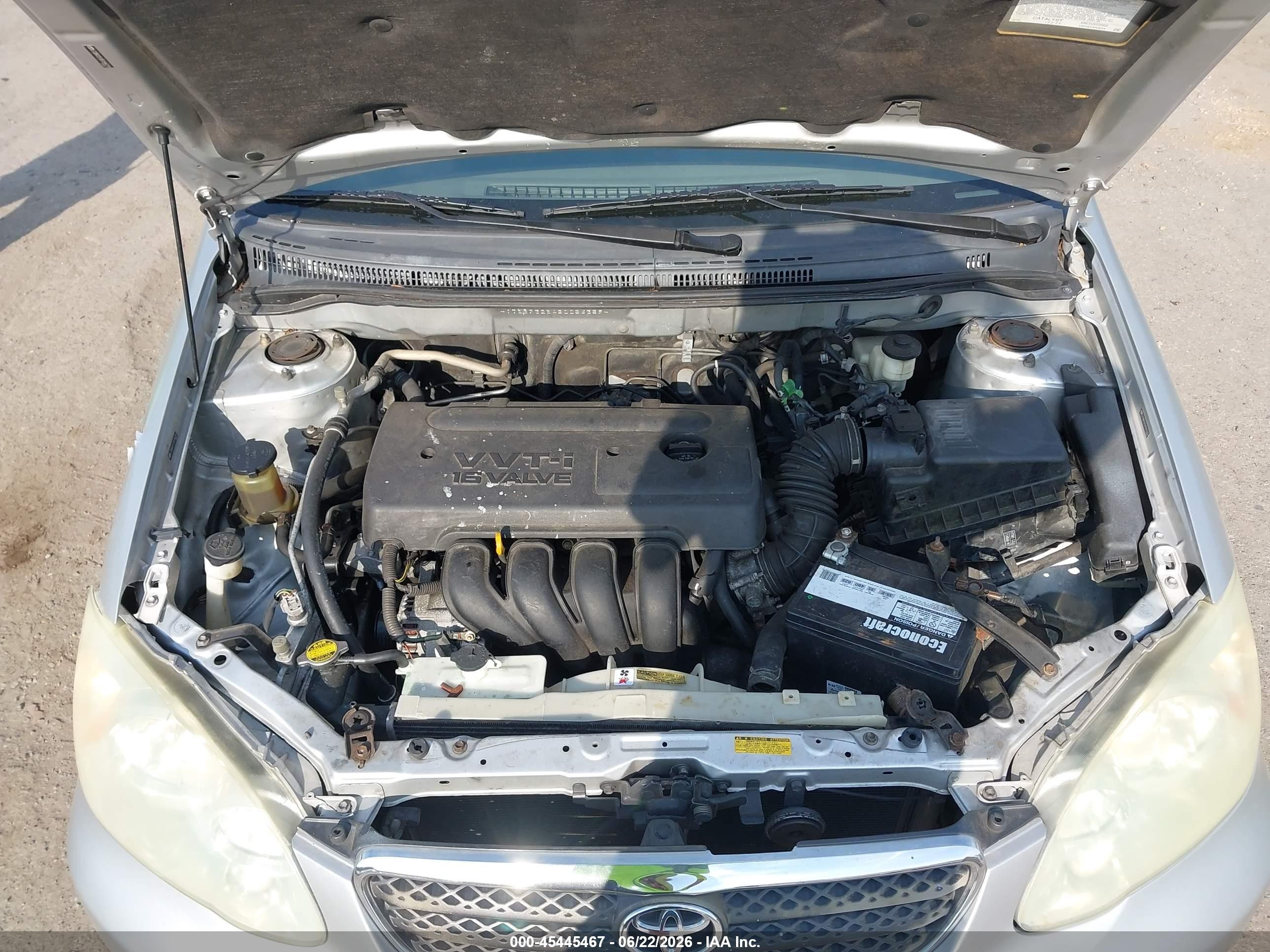 2005 Toyota Corolla Ce Silver vin: JTDBR32E450056359