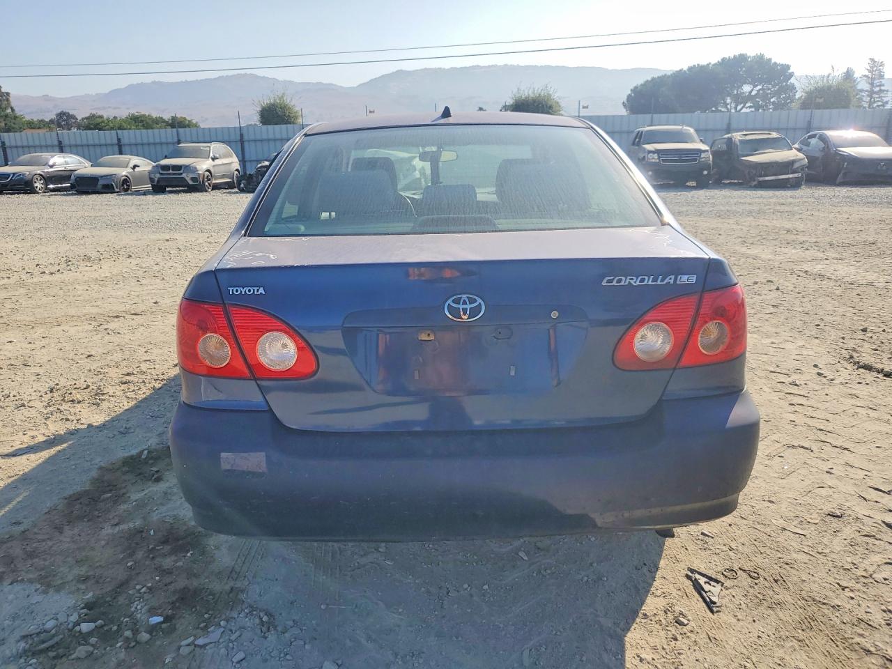 2005 Toyota Corolla Le Blue vin: JTDBR32E452061307