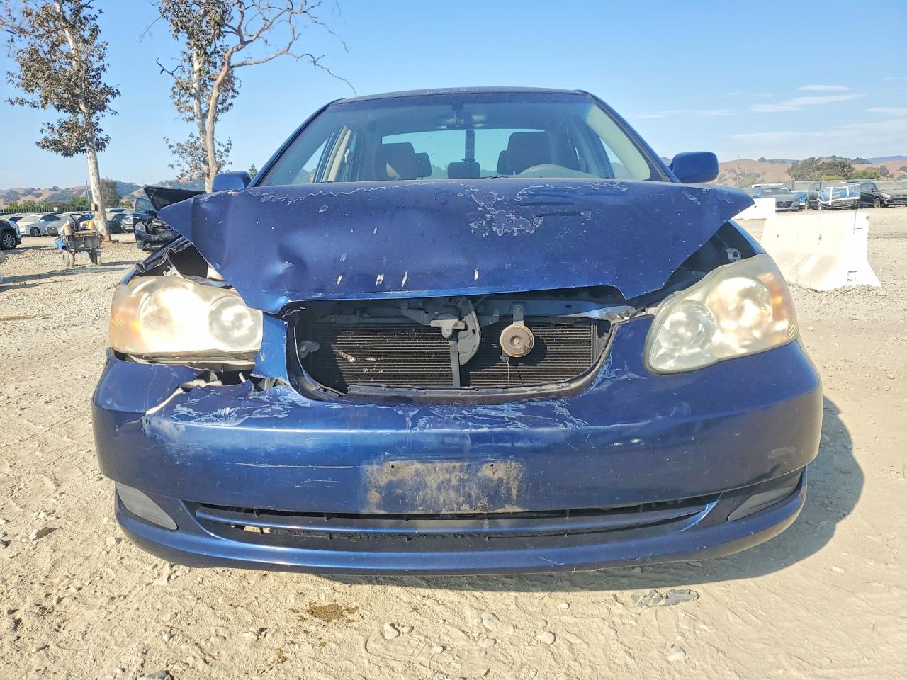 2005 Toyota Corolla Le Blue vin: JTDBR32E452061307