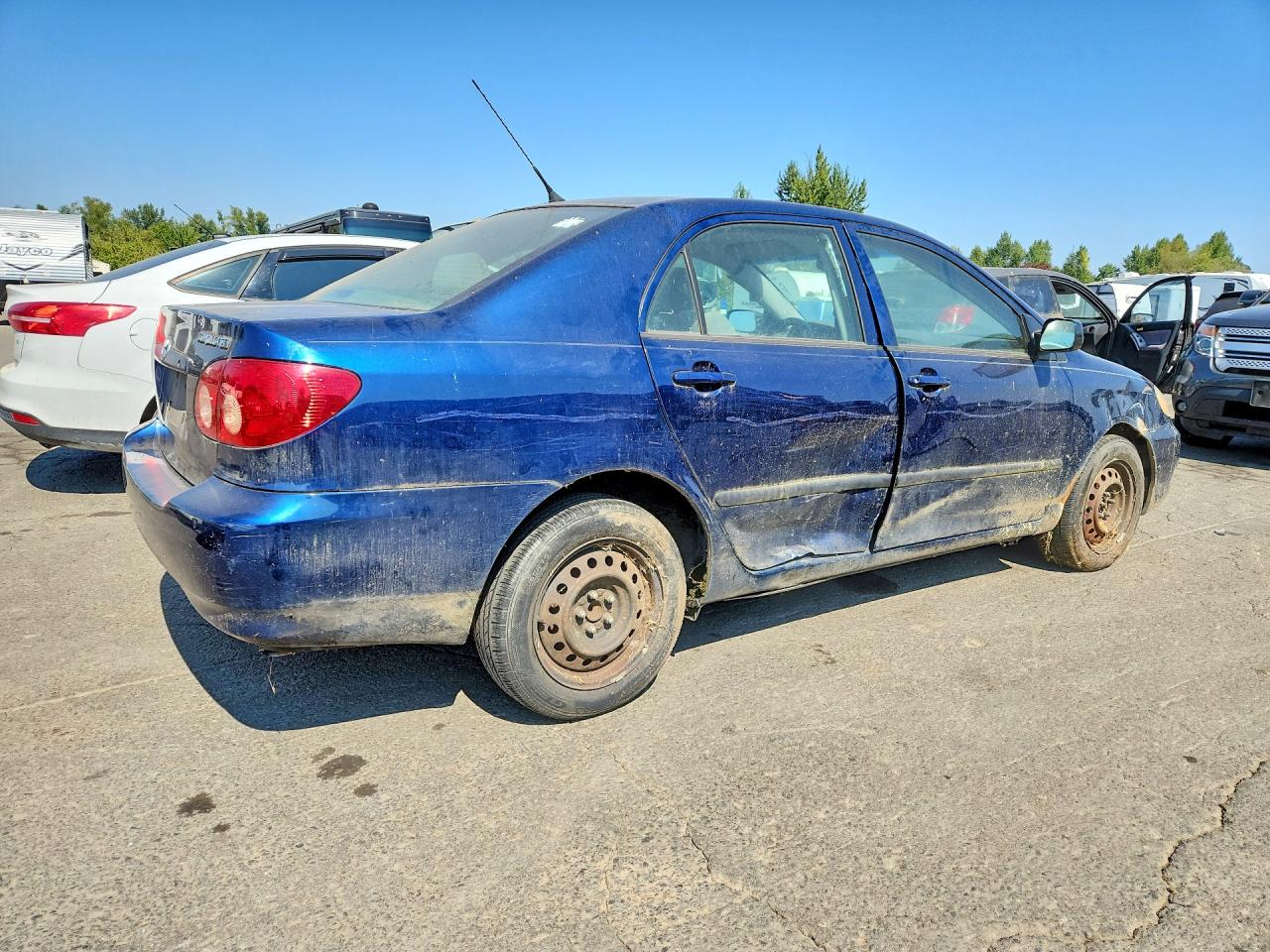 2006 Toyota Corolla Ce Blue vin: JTDBR32E460061398
