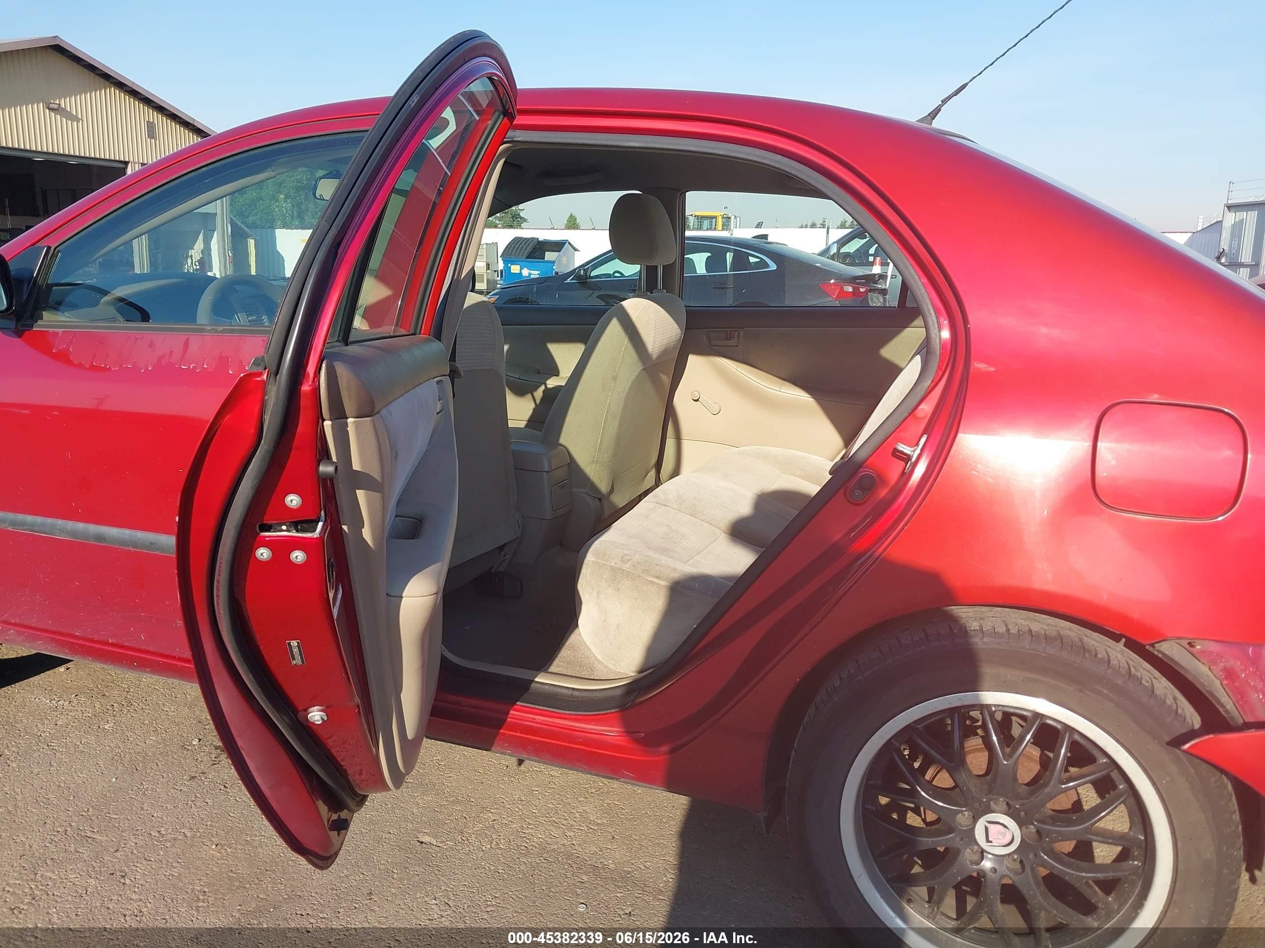 2007 Toyota Corolla Ce Красный vin: JTDBR32E470102615