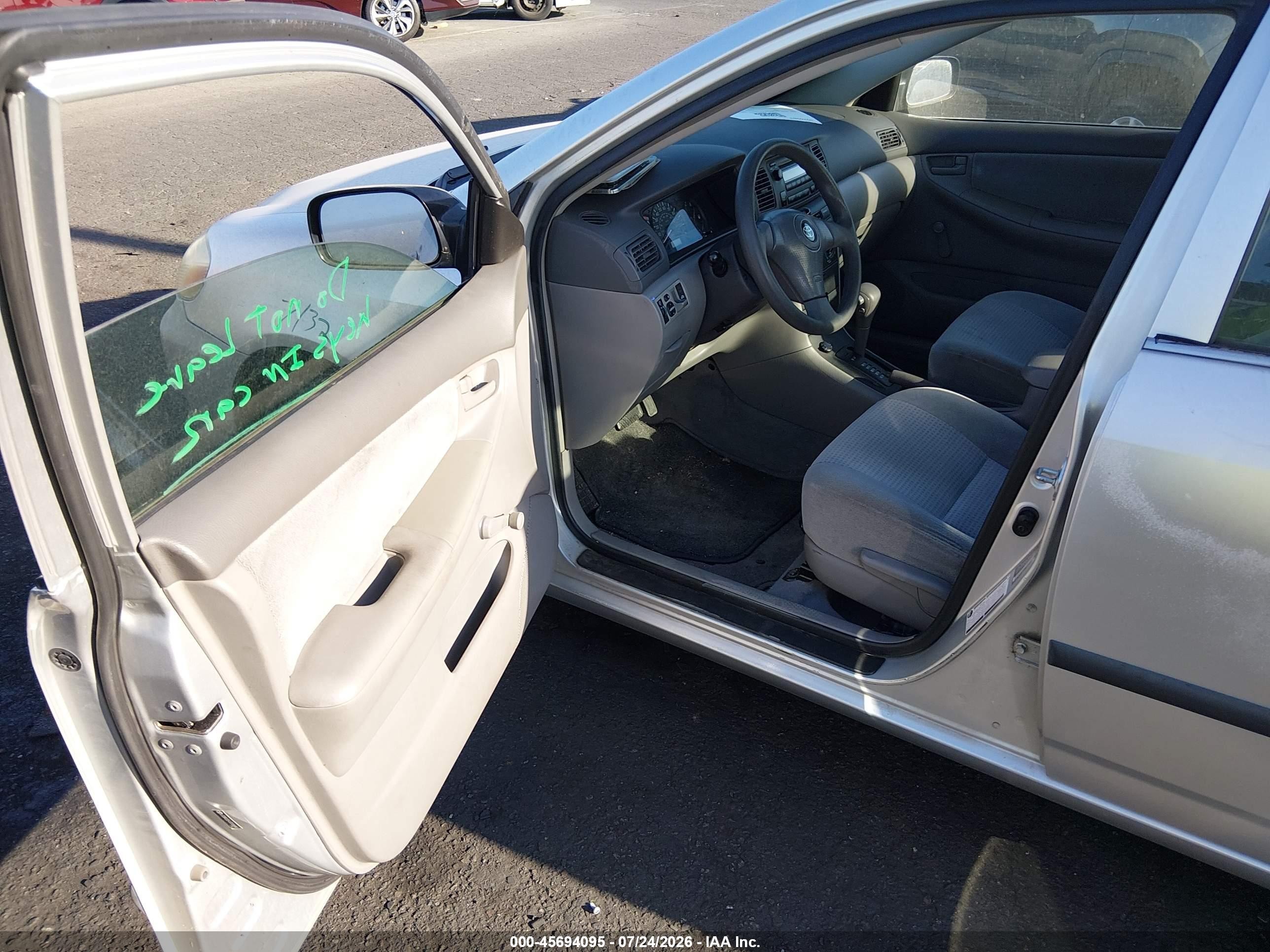 2007 Toyota Corolla Ce Silver vin: JTDBR32E470106860
