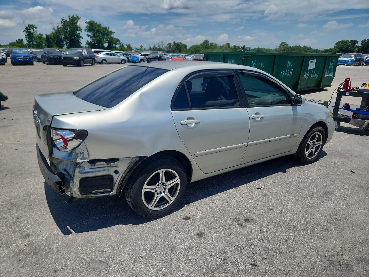 2003 Toyota Corolla Le Silver vin: JTDBR32E530014117
