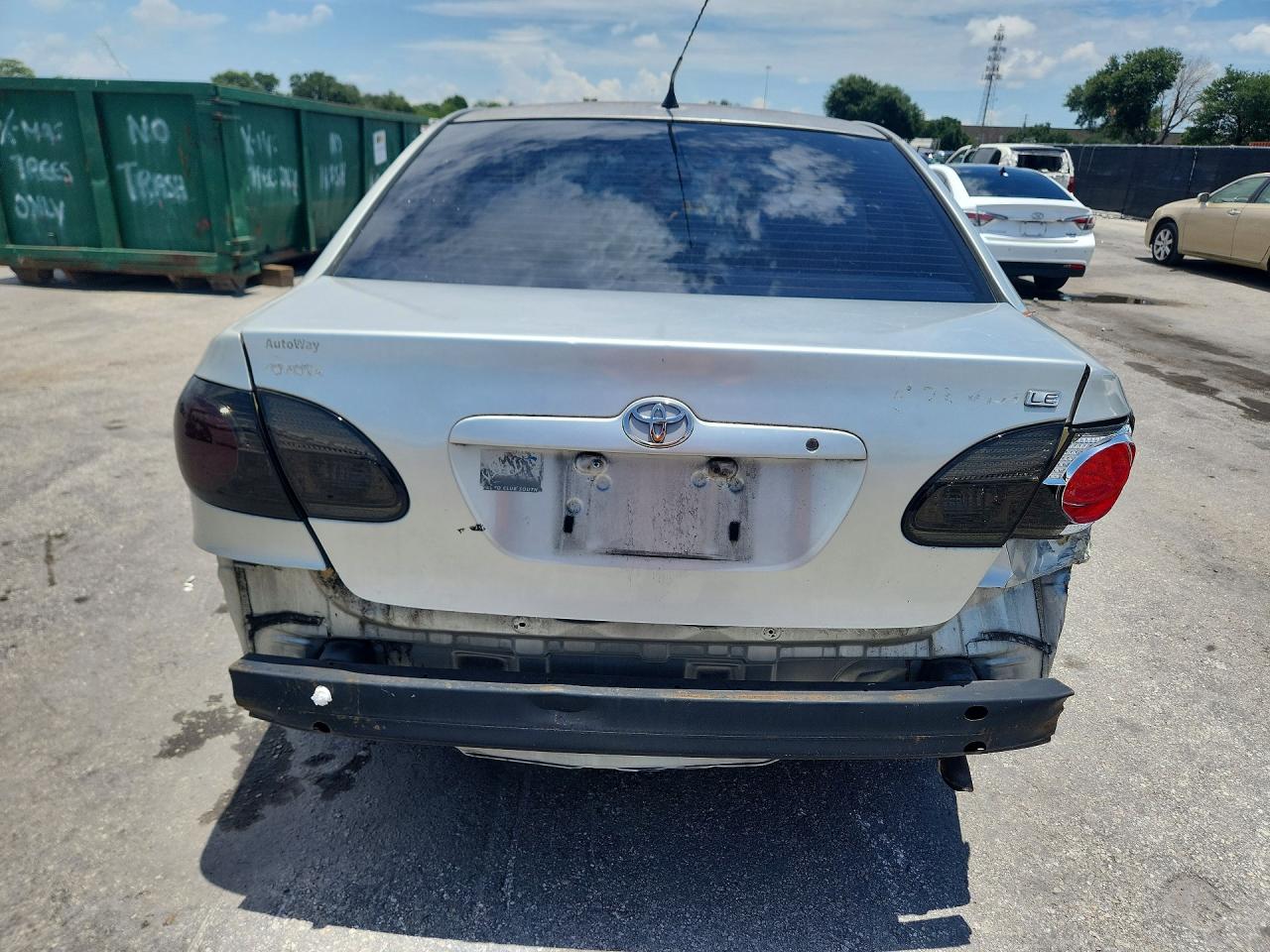 2003 Toyota Corolla Le Silver vin: JTDBR32E530014117