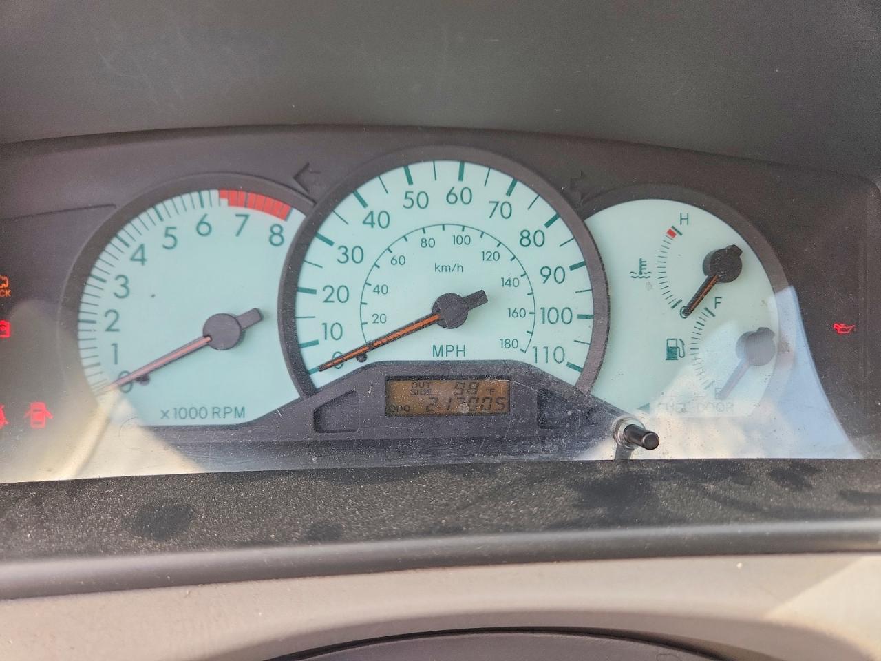 2003 Toyota Corolla Le Silver vin: JTDBR32E530014117