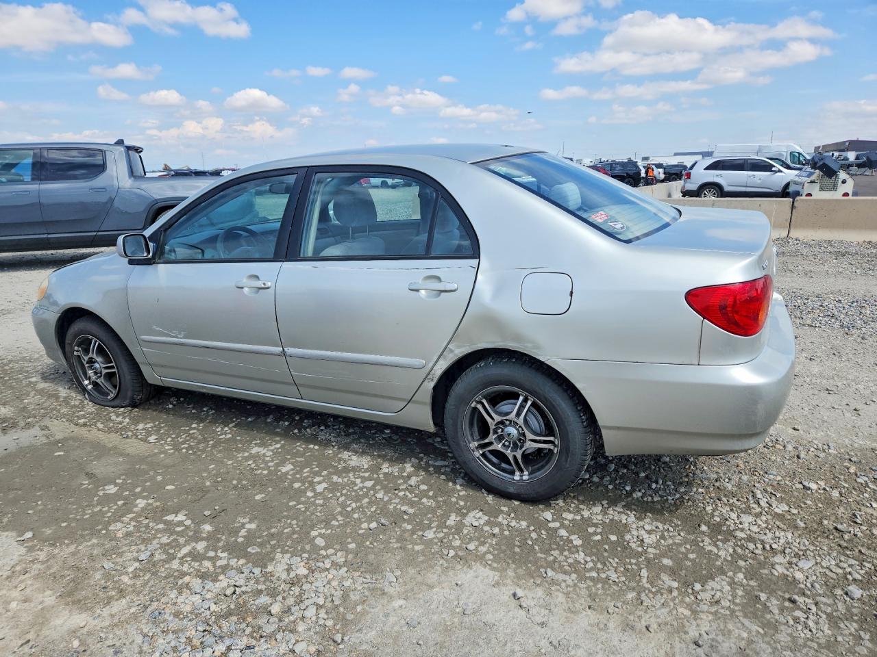 2003 Toyota Corolla Le Silver vin: JTDBR32E532012811