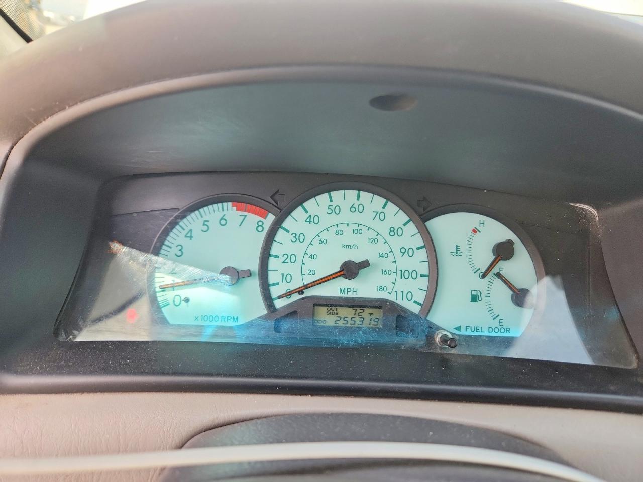 2003 Toyota Corolla Le Silver vin: JTDBR32E532012811