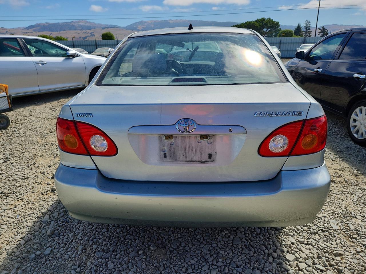 2004 Toyota Corolla Le Silver vin: JTDBR32E542027097