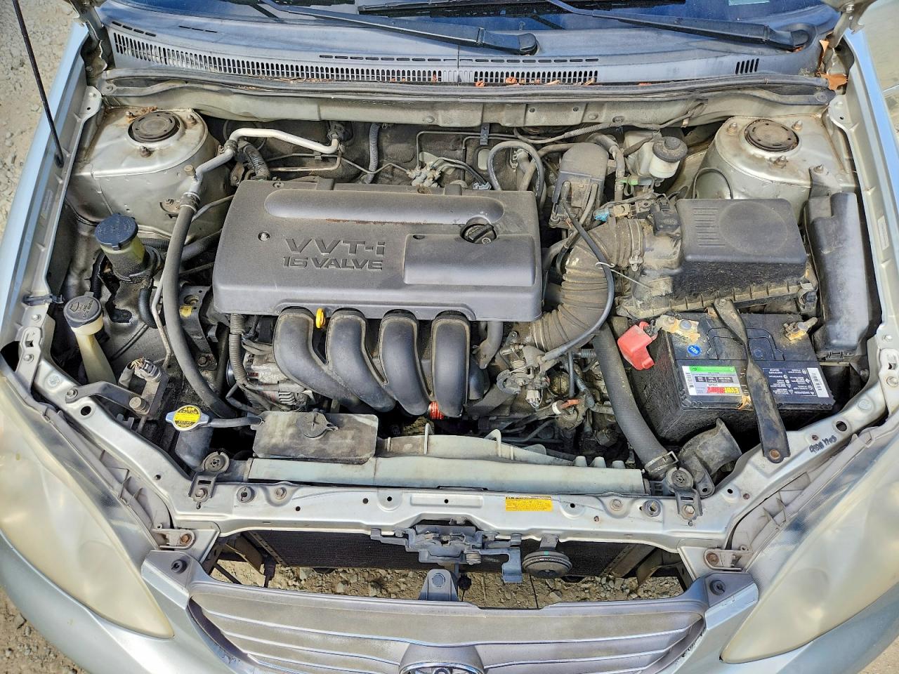 2004 Toyota Corolla Le Silver vin: JTDBR32E542027097