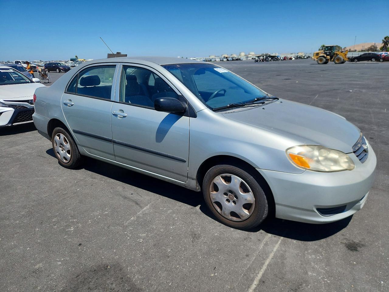 2004 Toyota Corolla Ce Silver vin: JTDBR32E542047320