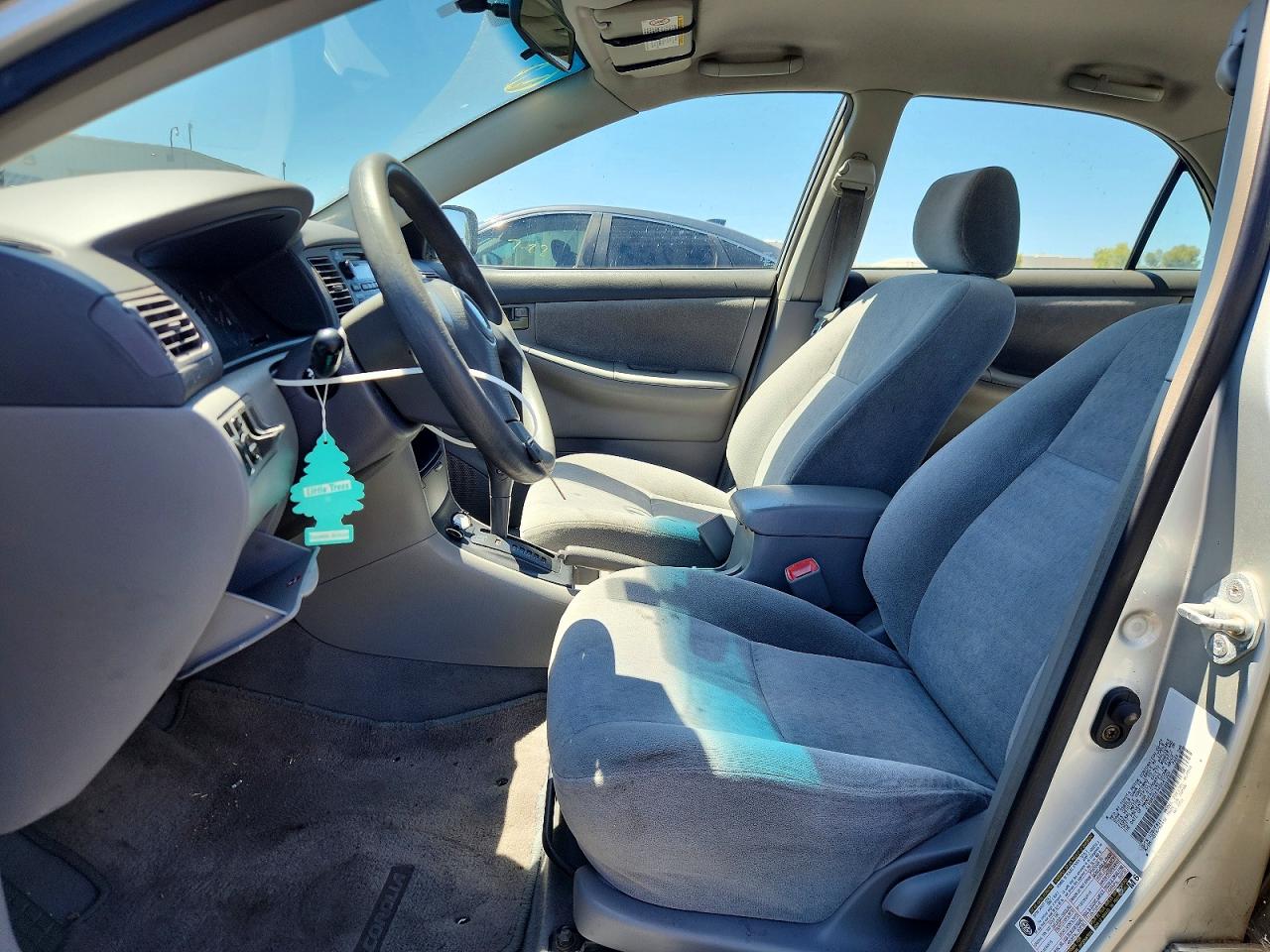 2004 Toyota Corolla Ce Silver vin: JTDBR32E542047320