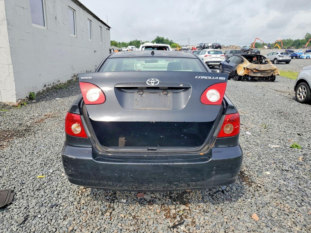 2005 Toyota Corolla Ce Black vin: JTDBR32E550055138