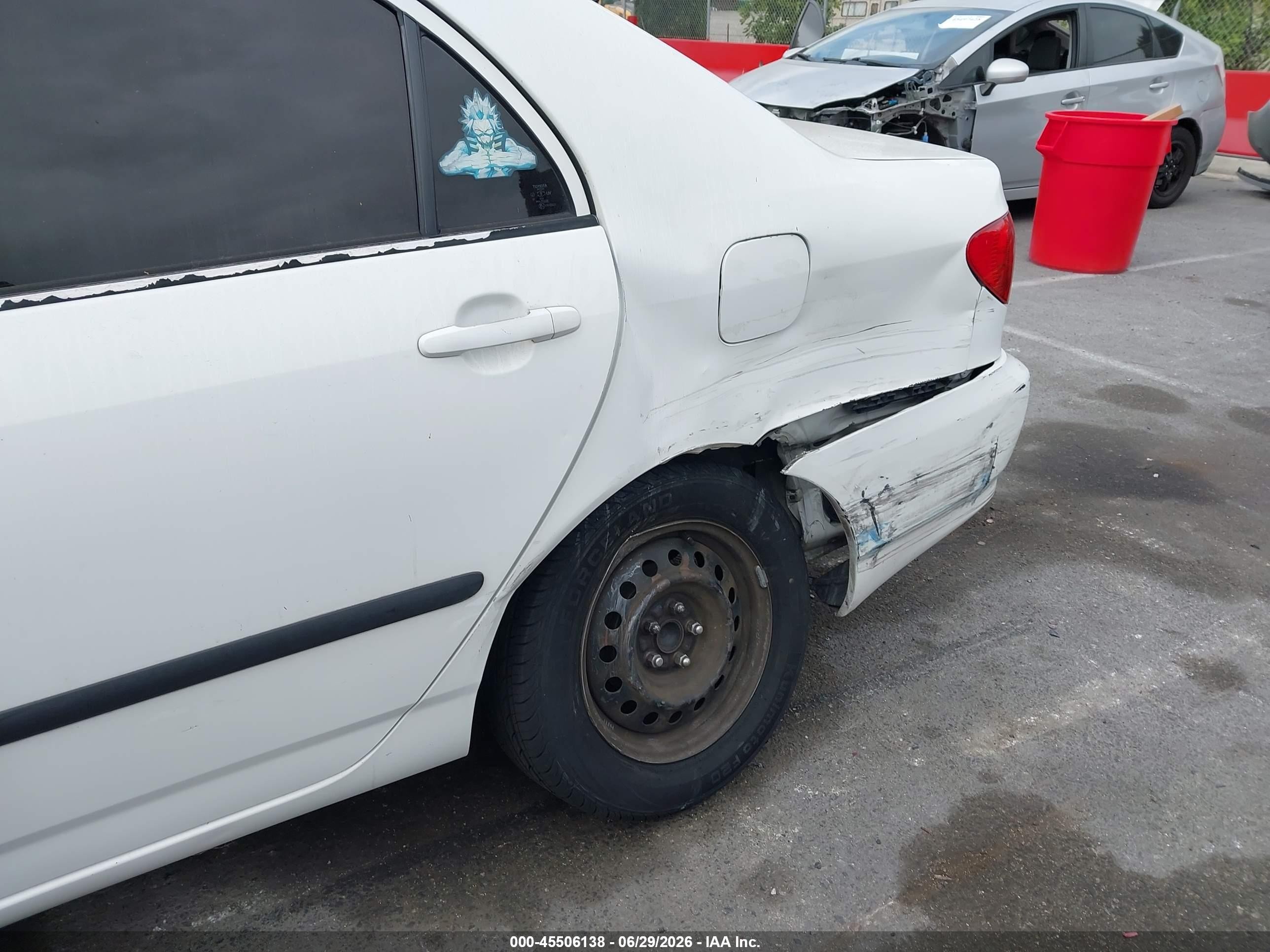 2005 Toyota Corolla Ce White vin: JTDBR32E552051630