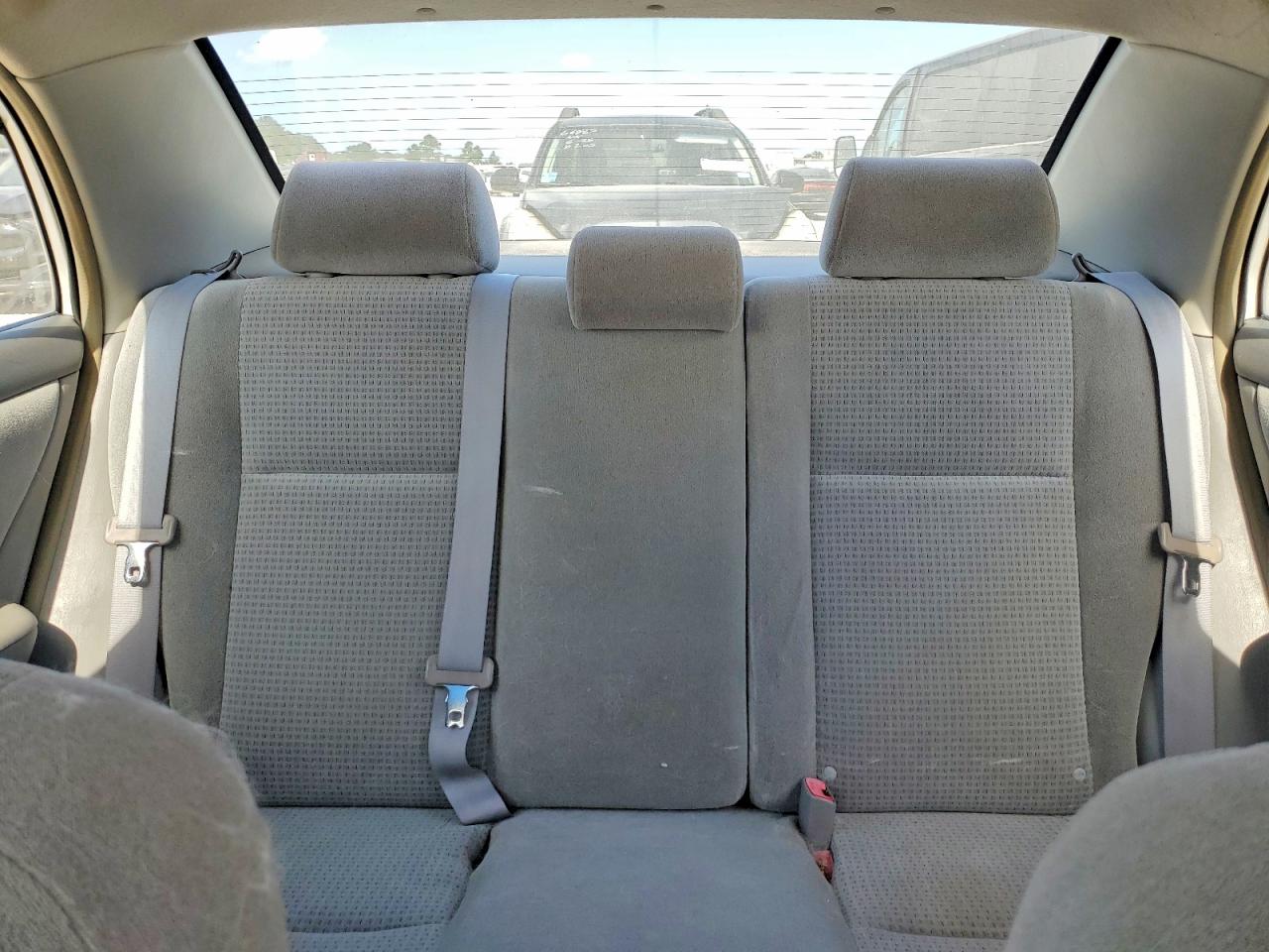 2005 Toyota Corolla Ce White vin: JTDBR32E552056195
