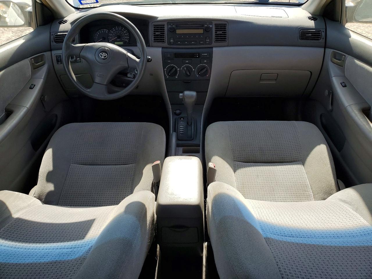 2005 Toyota Corolla Ce White vin: JTDBR32E552056195