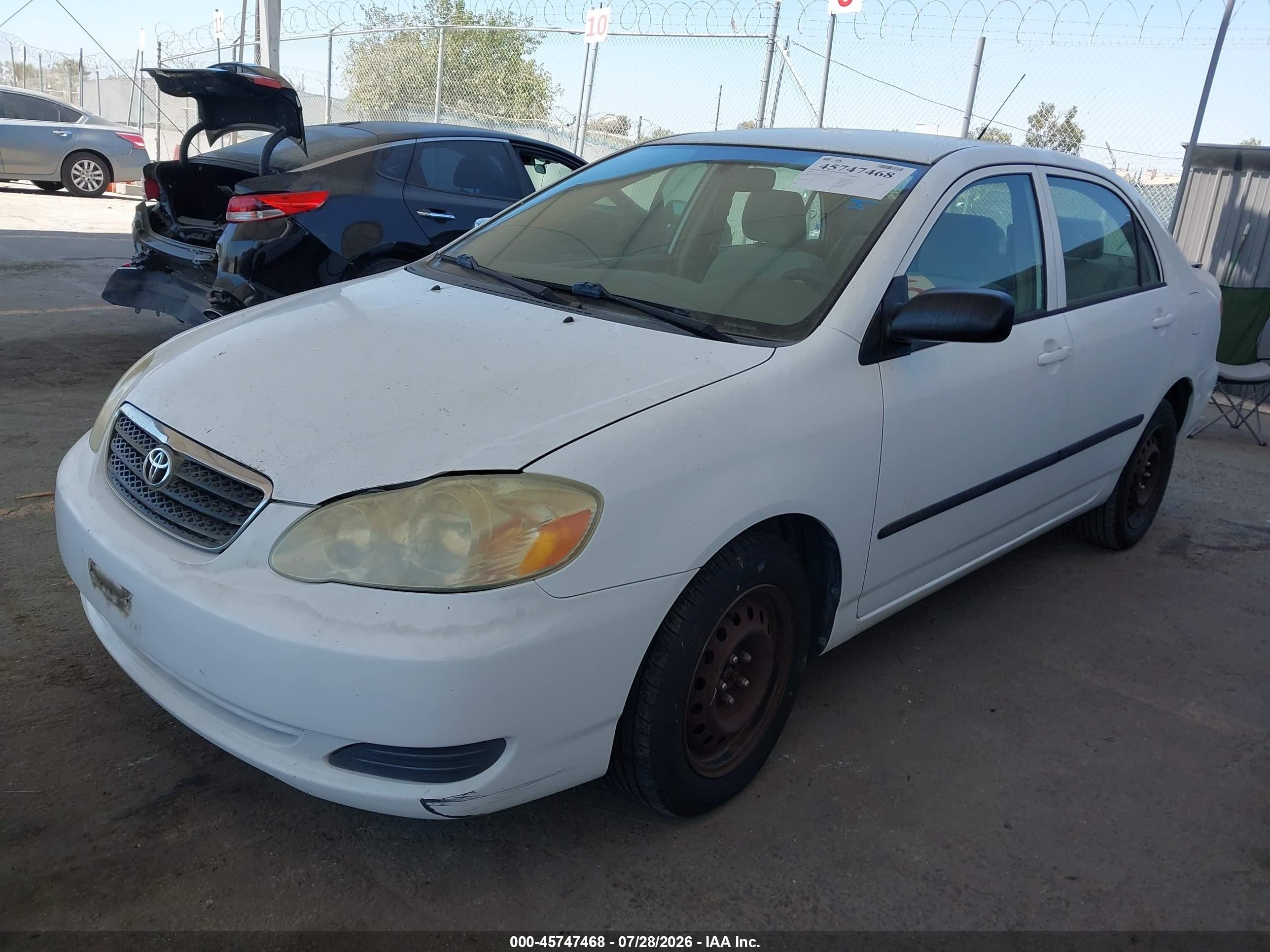 2005 Toyota Corolla Ce Белый vin: JTDBR32E552064782