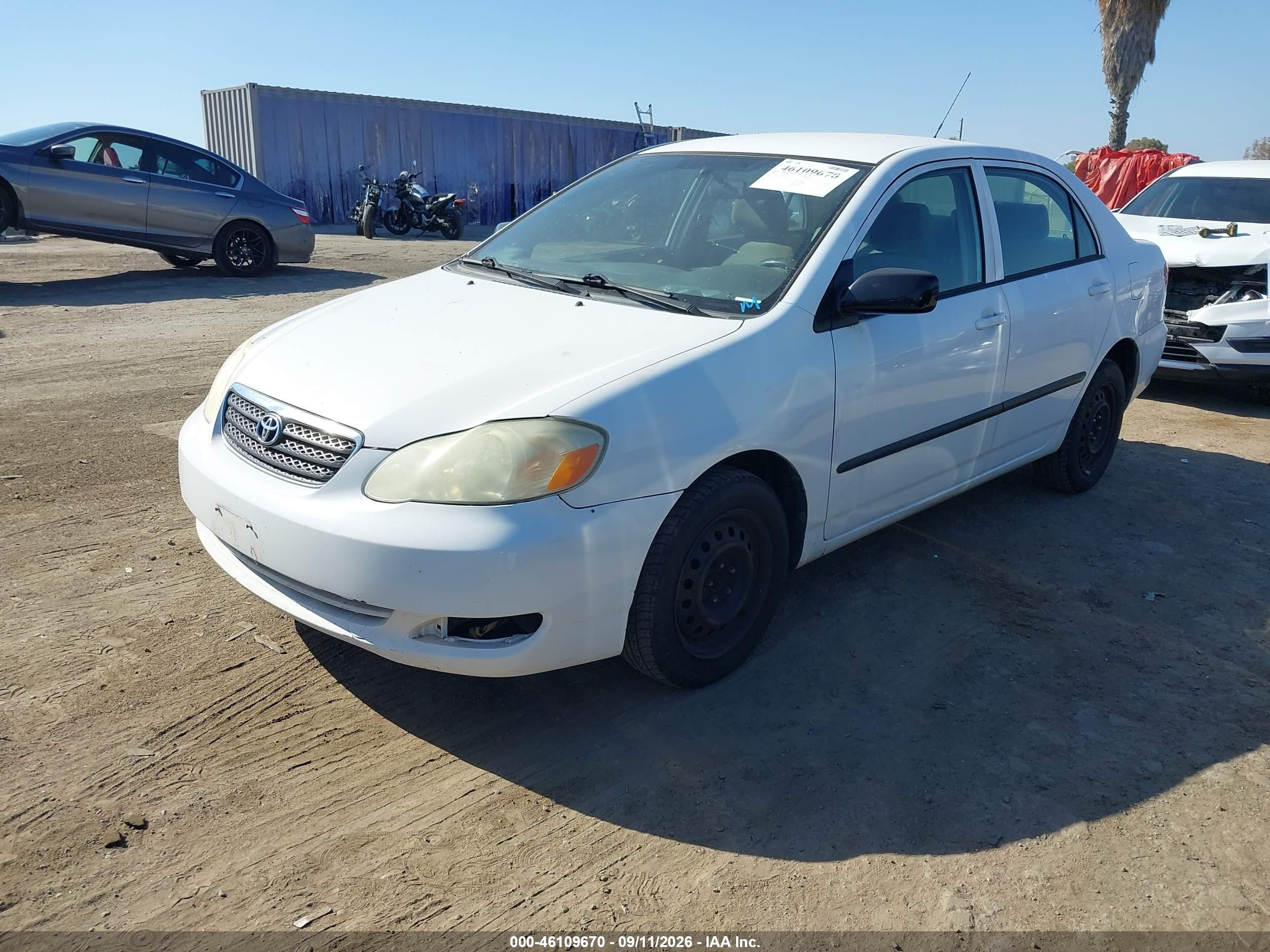2006 Toyota Corolla Ce Белый vin: JTDBR32E560068523