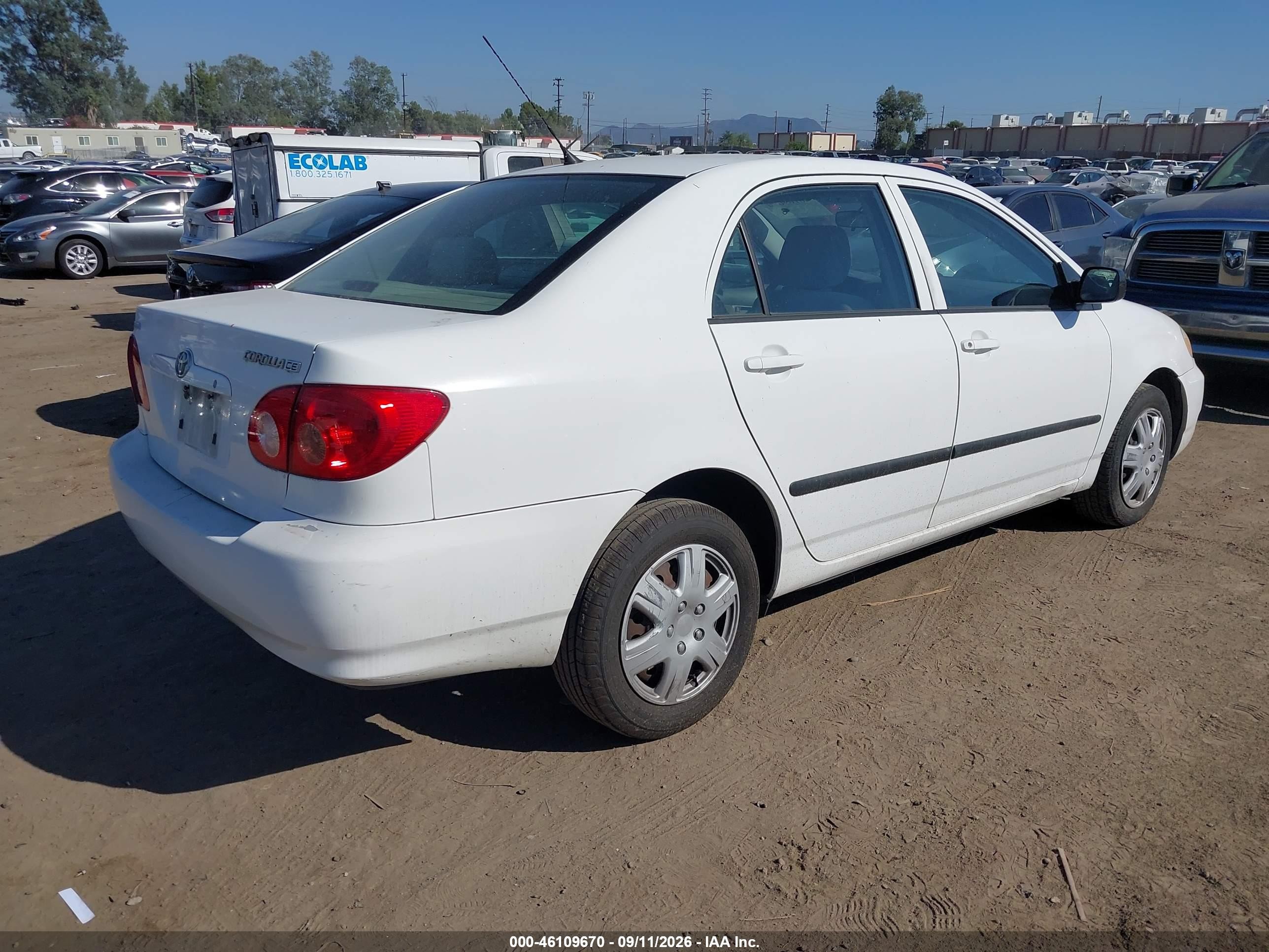2006 Toyota Corolla Ce Белый vin: JTDBR32E560068523