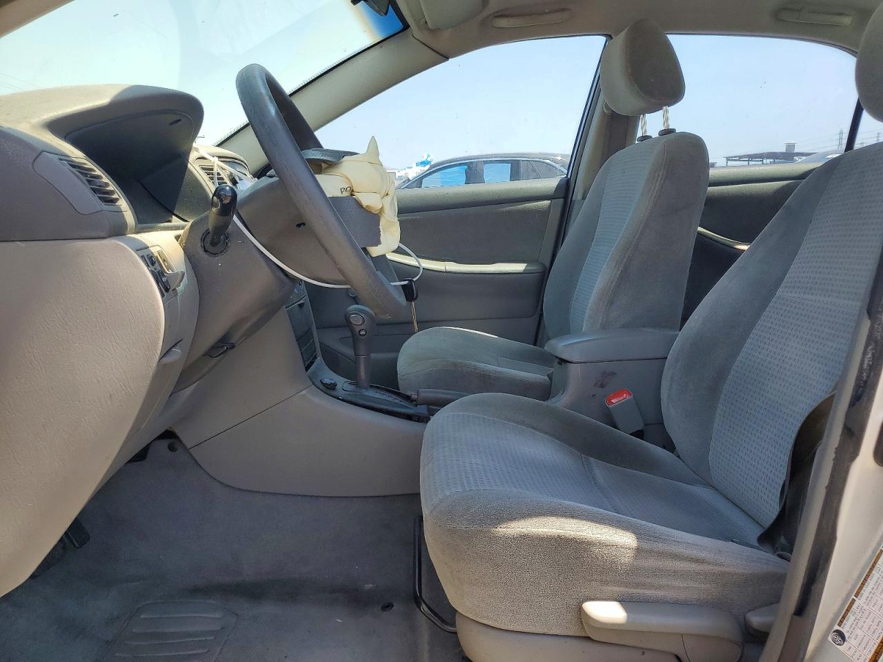 2006 Toyota Corolla Ce Серебряный vin: JTDBR32E560073298