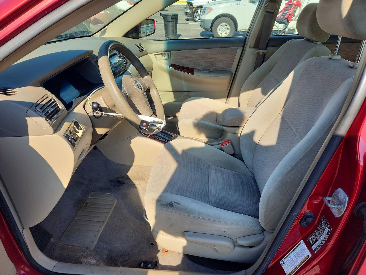 2007 Toyota Corolla Le Red vin: JTDBR32E570126874