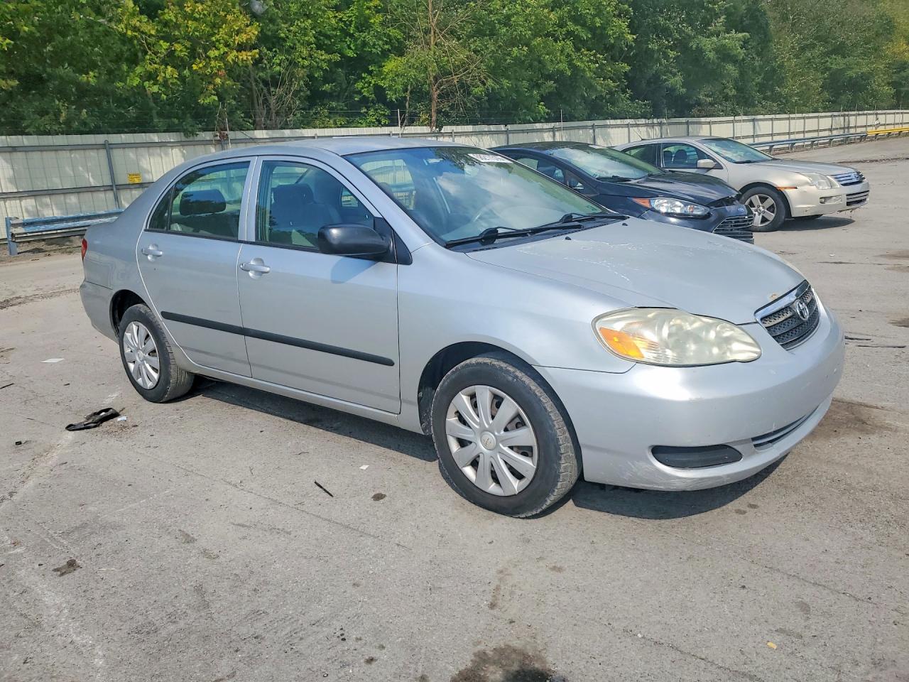 2007 Toyota Corolla Ce Silver vin: JTDBR32E570136935