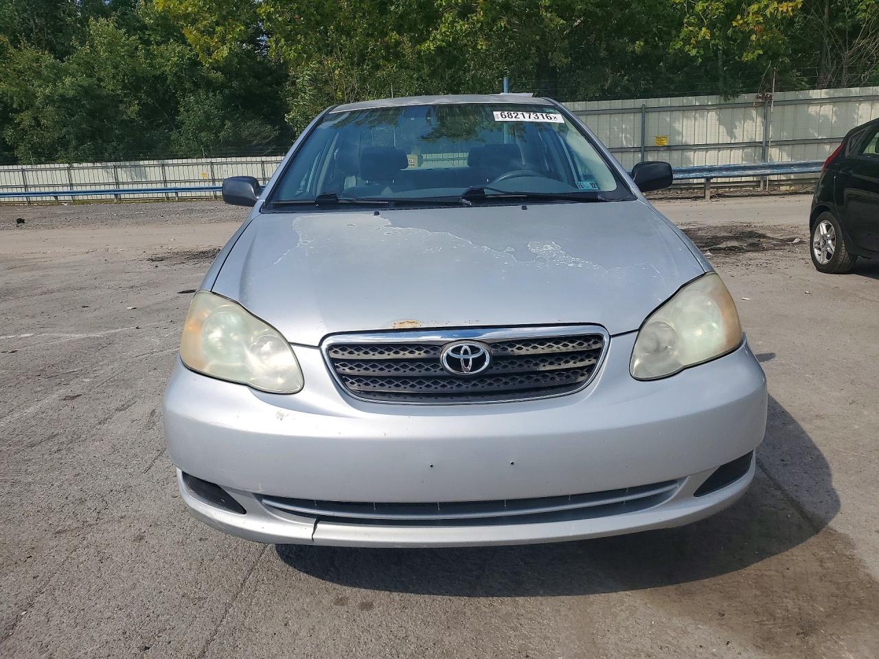 2007 Toyota Corolla Ce Silver vin: JTDBR32E570136935