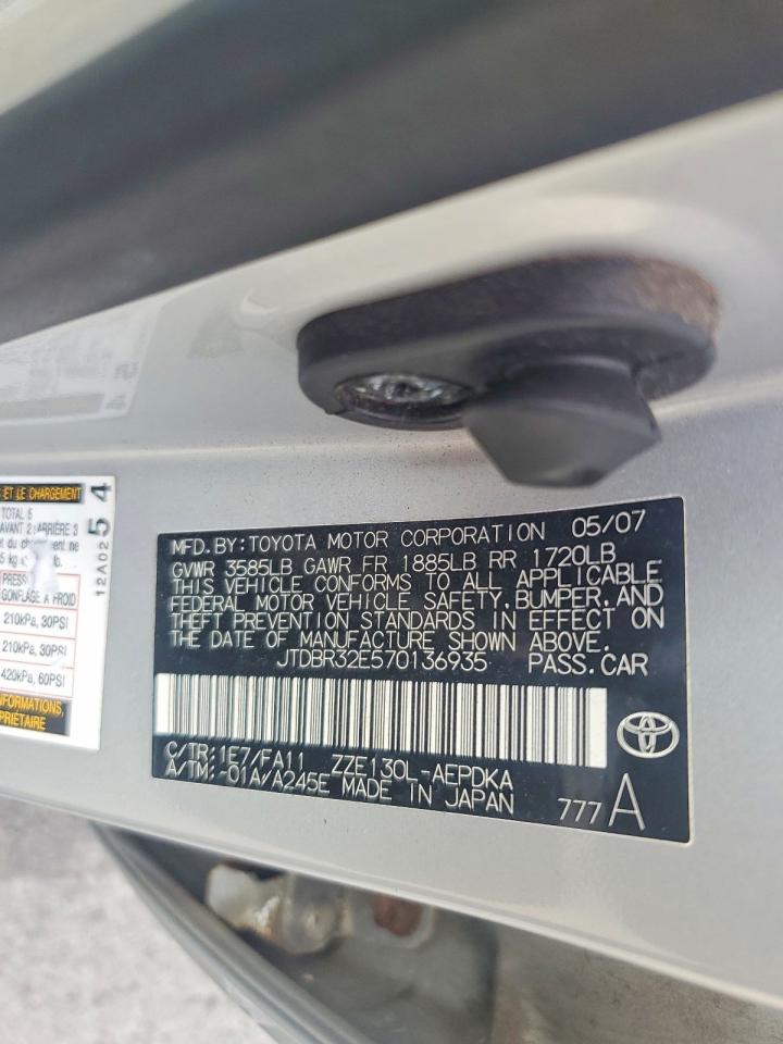 2007 Toyota Corolla Ce Silver vin: JTDBR32E570136935