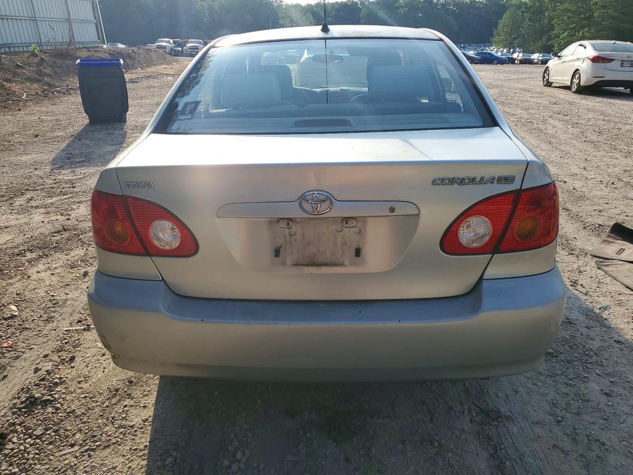 2003 Toyota Corolla Le Silver vin: JTDBR32E630007533