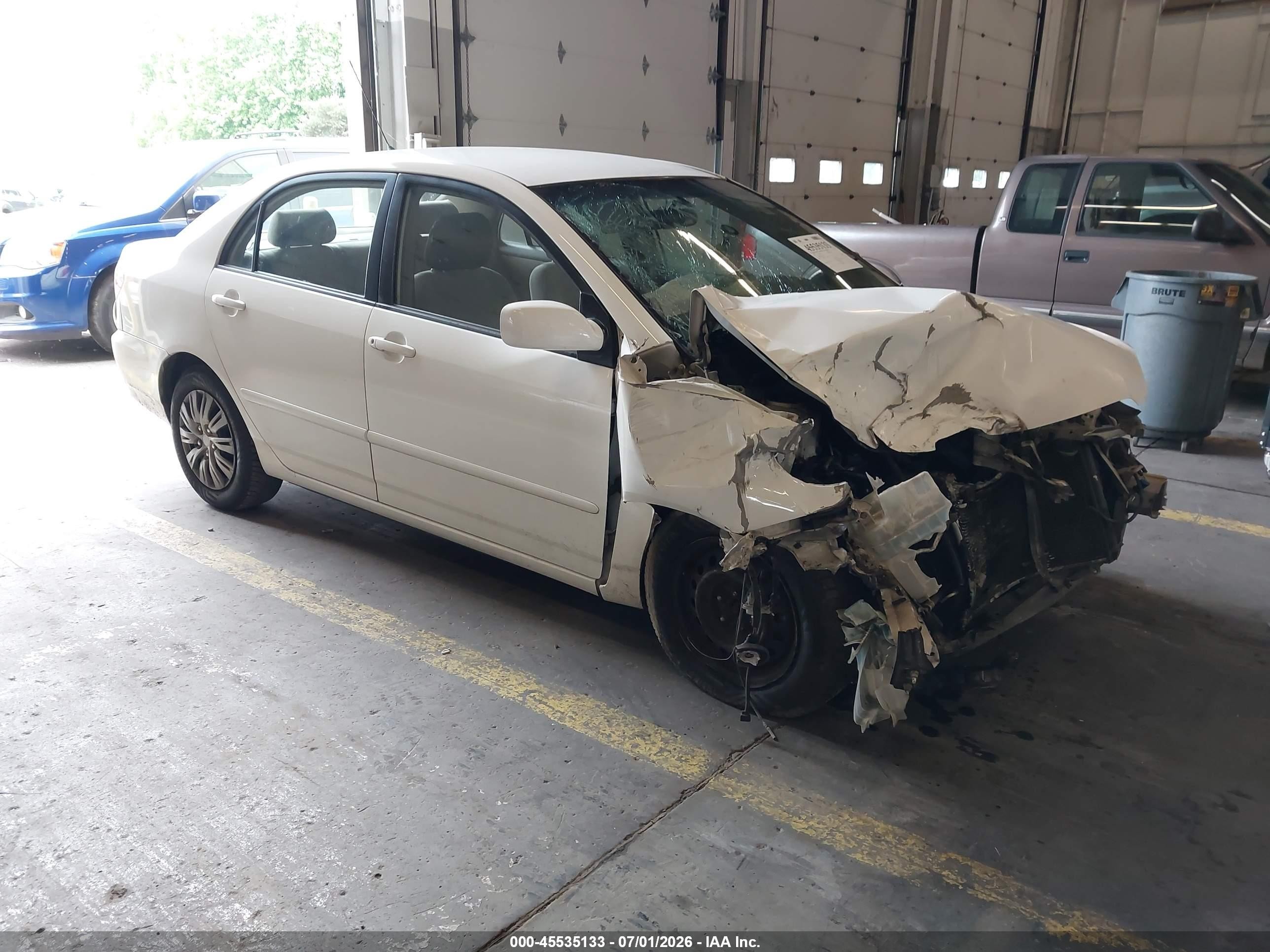 2003 Toyota Corolla Le White vin: JTDBR32E630013350