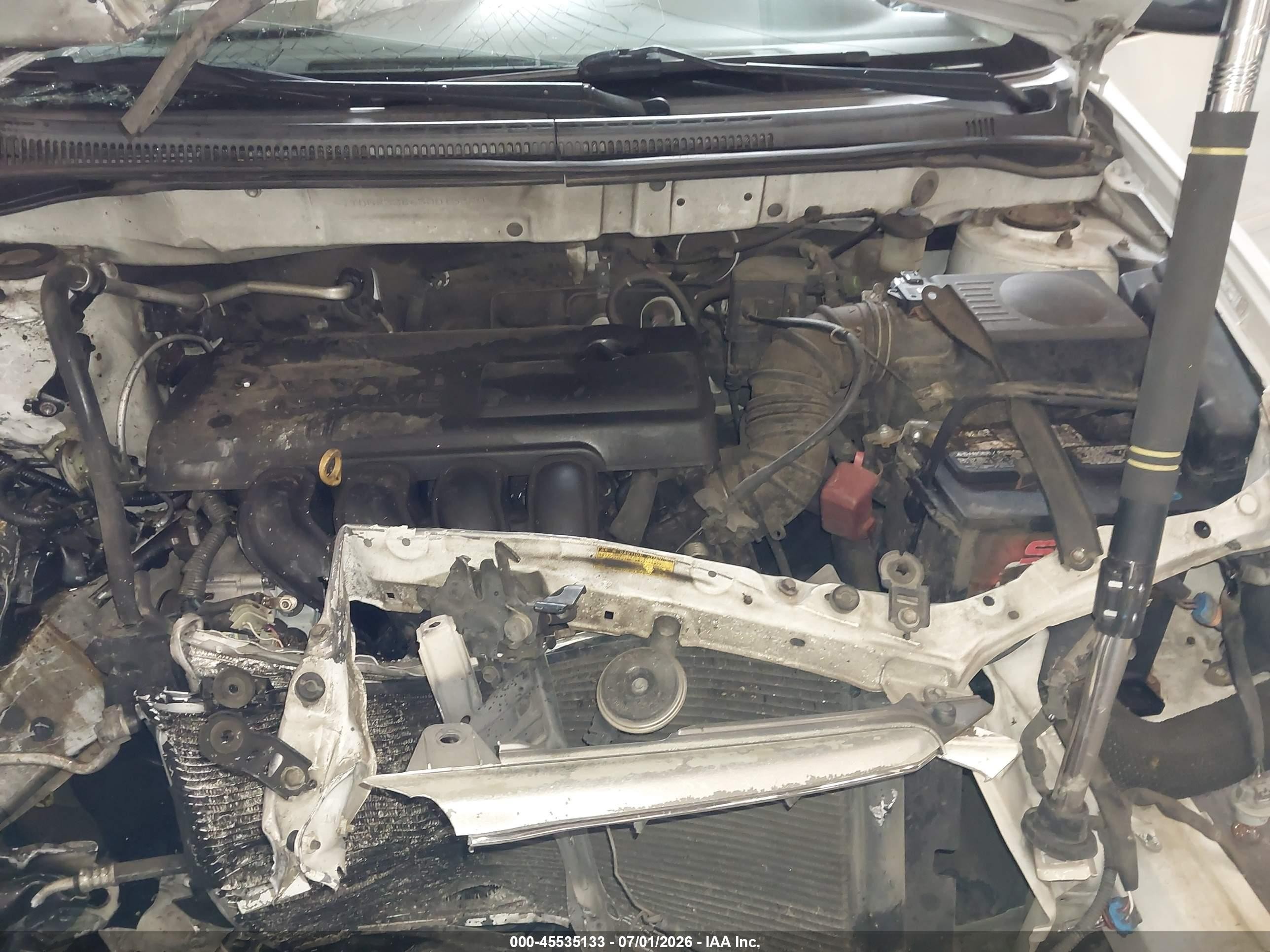 2003 Toyota Corolla Le White vin: JTDBR32E630013350