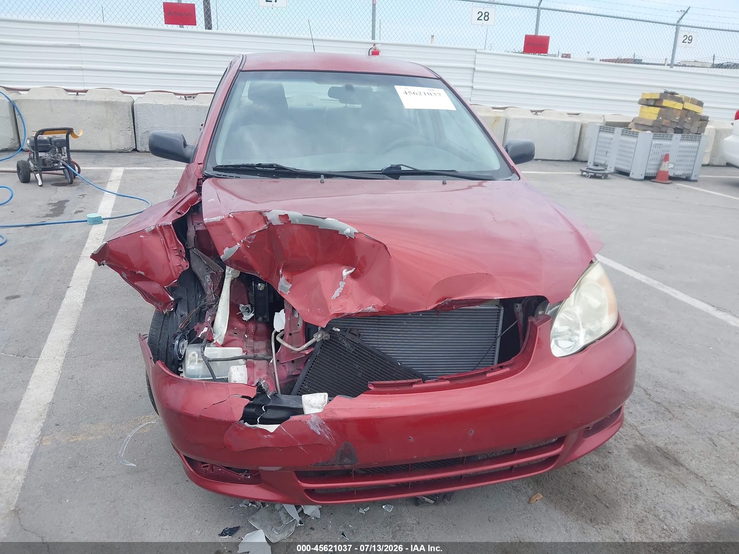 2003 Toyota Corolla Ce Red vin: JTDBR32E630047725