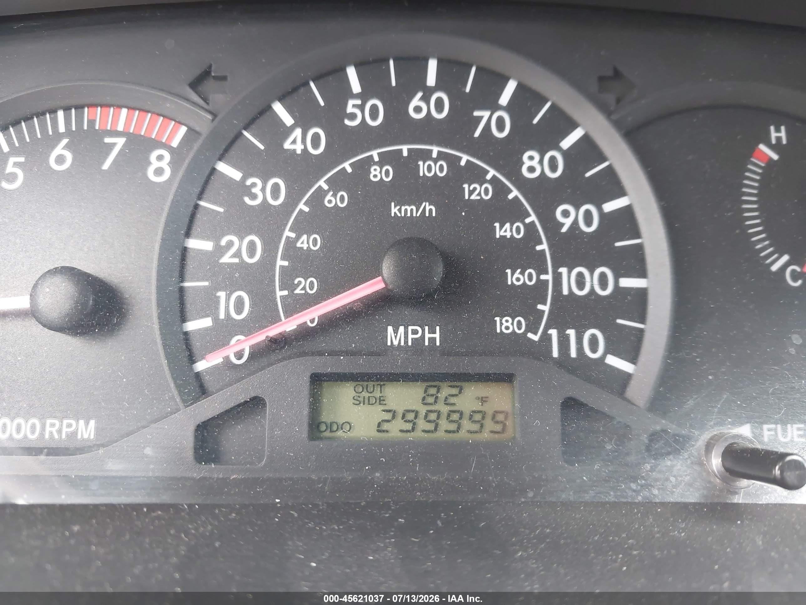 2003 Toyota Corolla Ce Red vin: JTDBR32E630047725