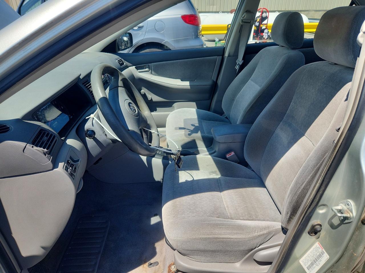 2003 Toyota Corolla Ce Серебряный vin: JTDBR32E630048342