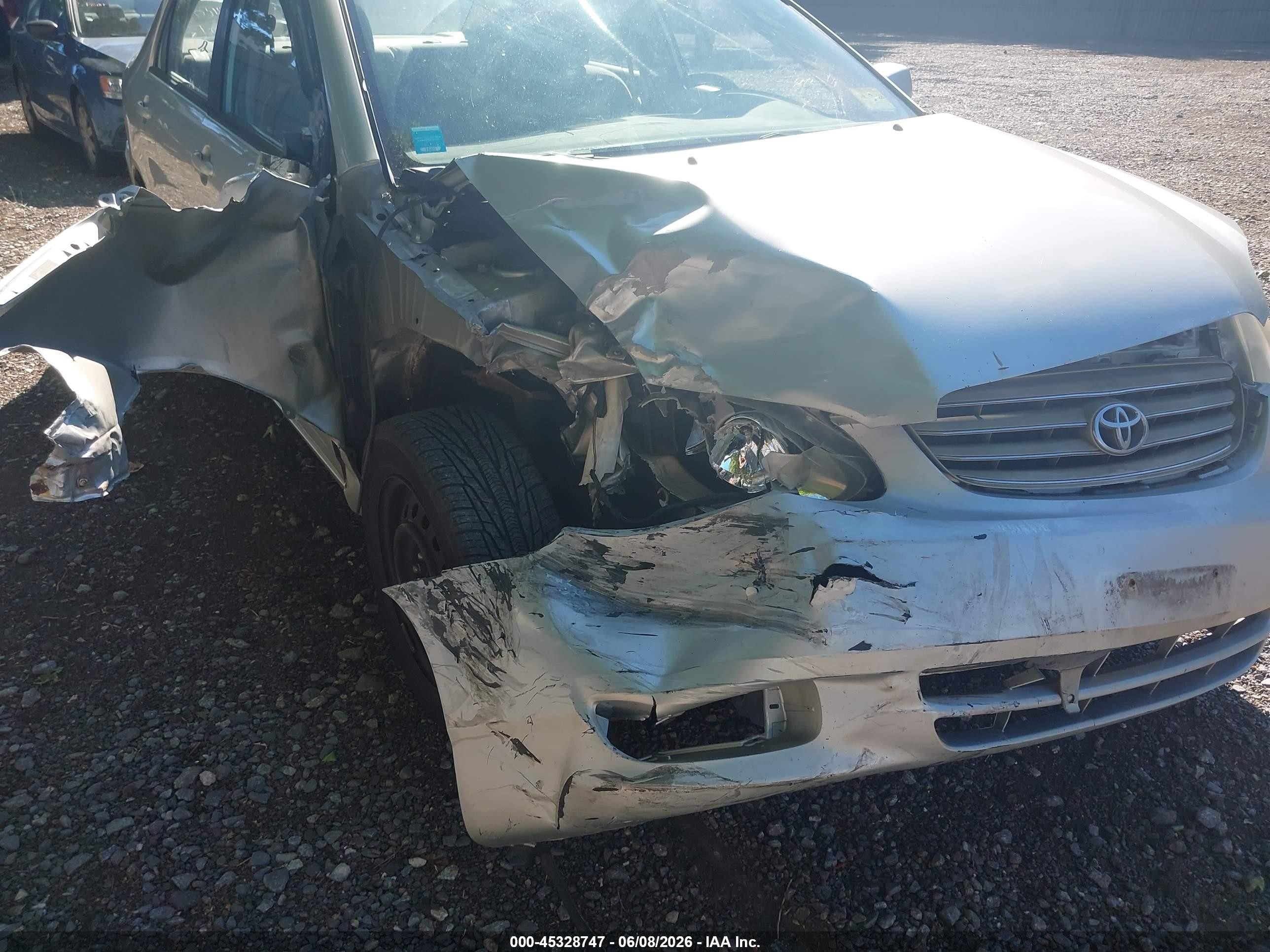 2004 Toyota Corolla Le Silver vin: JTDBR32E642019073
