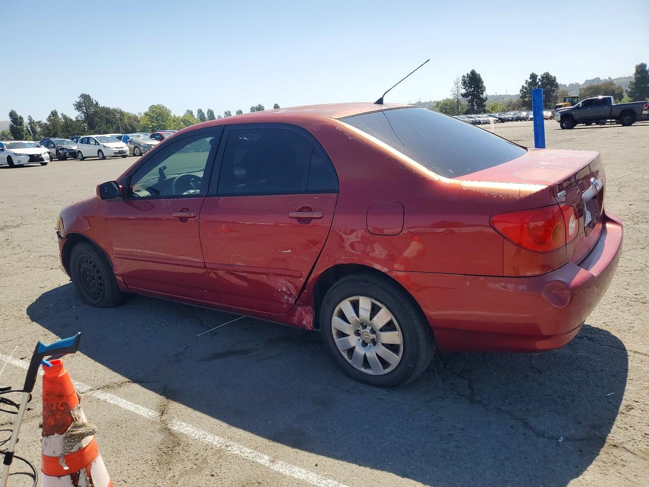 2004 Toyota Corolla Le Red vin: JTDBR32E642031871