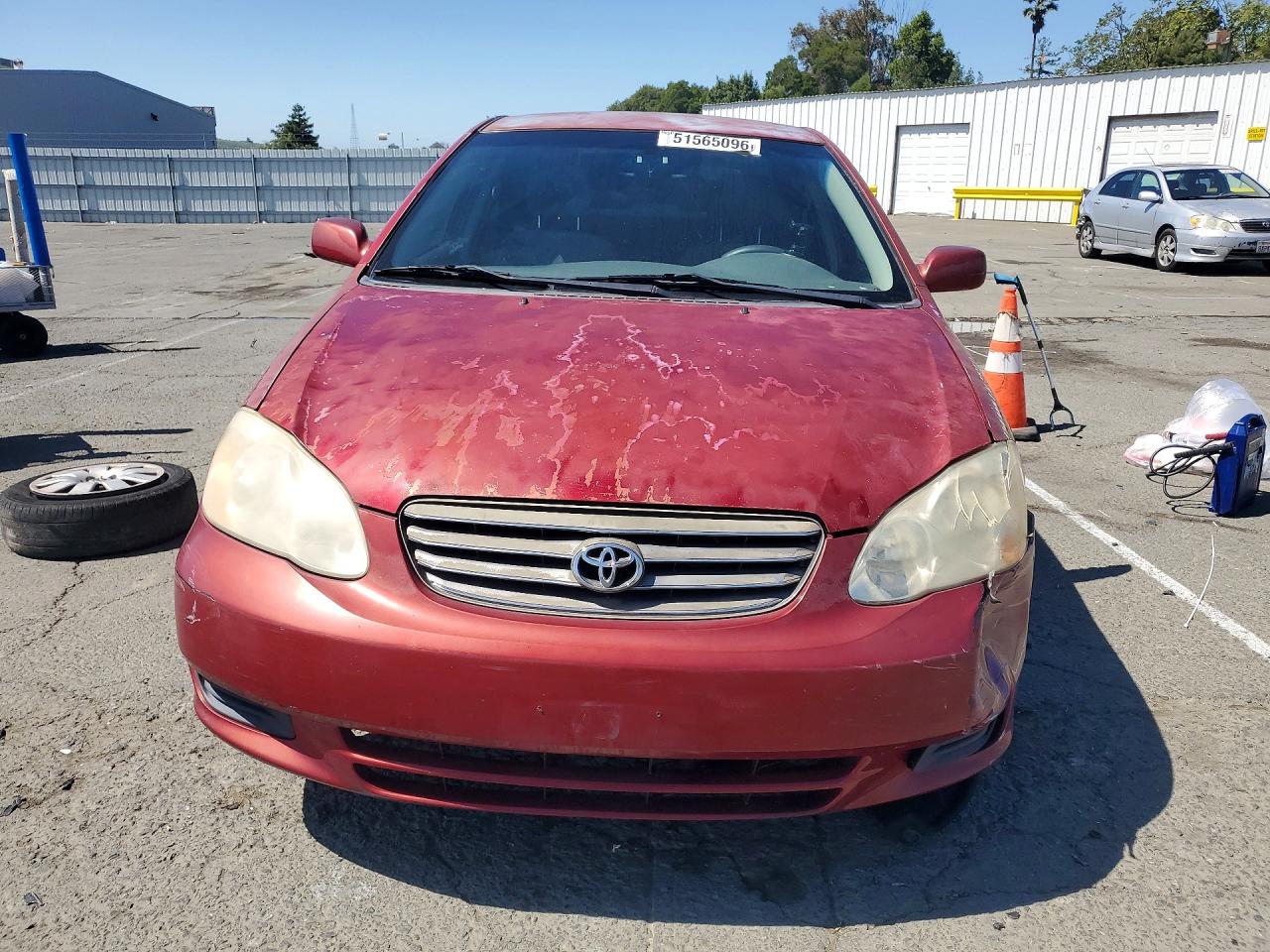 2004 Toyota Corolla Le Red vin: JTDBR32E642031871