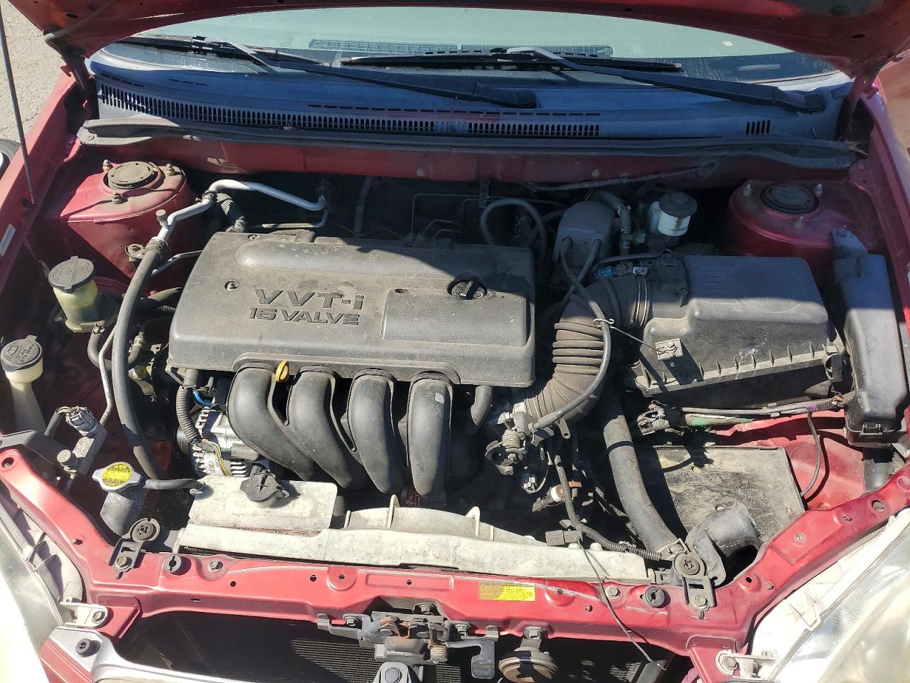 2004 Toyota Corolla Le Red vin: JTDBR32E642031871