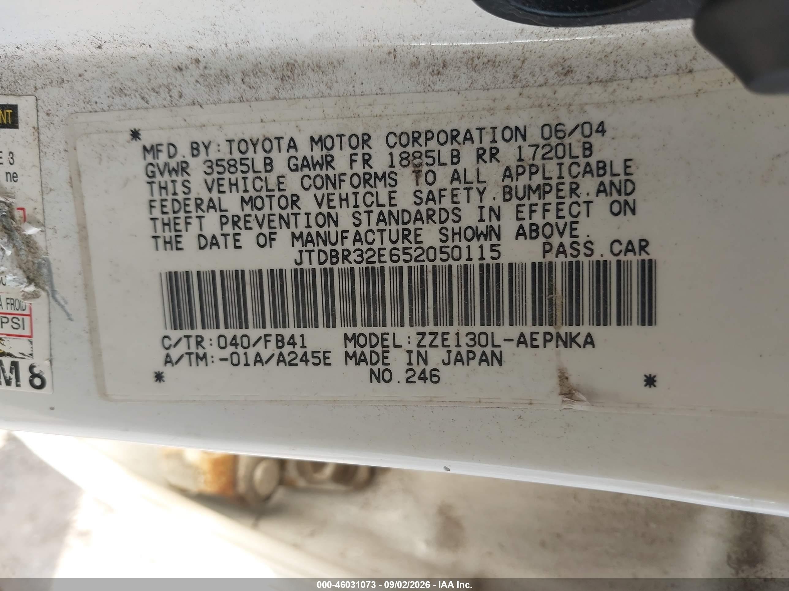 2005 Toyota Corolla Le White vin: JTDBR32E652050115