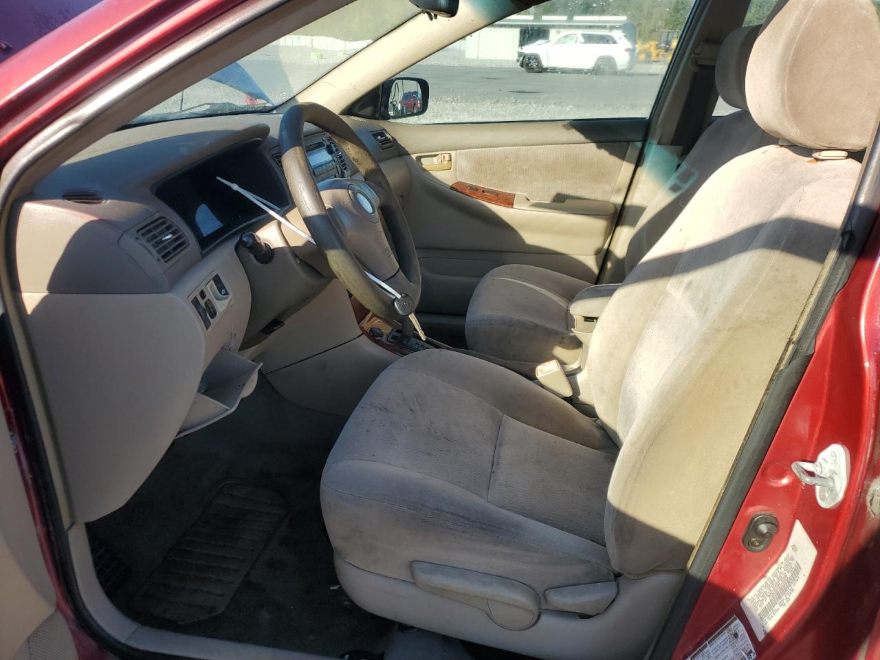 2005 Toyota Corolla Ce Red vin: JTDBR32E652059865