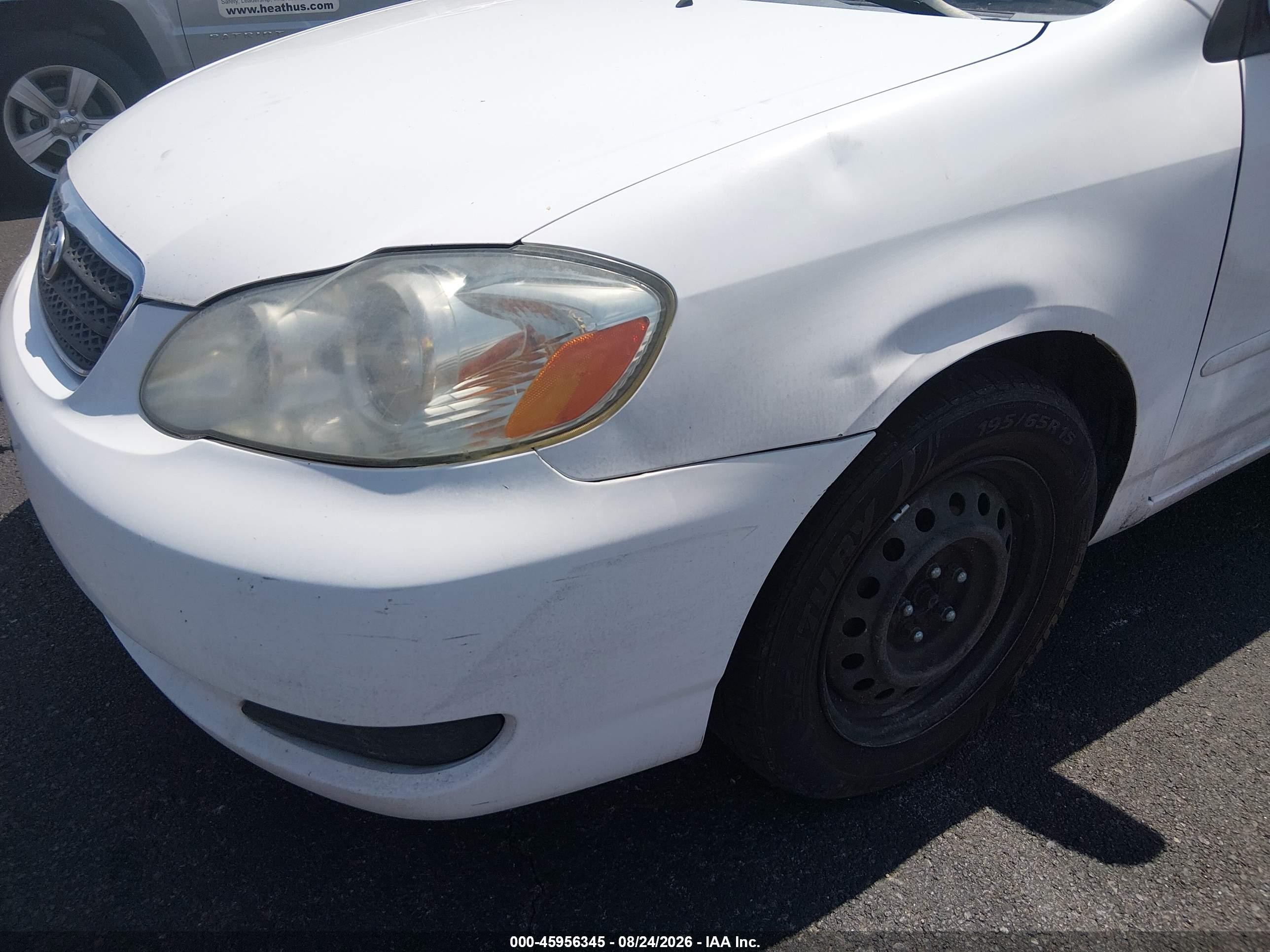 2005 Toyota Corolla Le Белый vin: JTDBR32E652063656