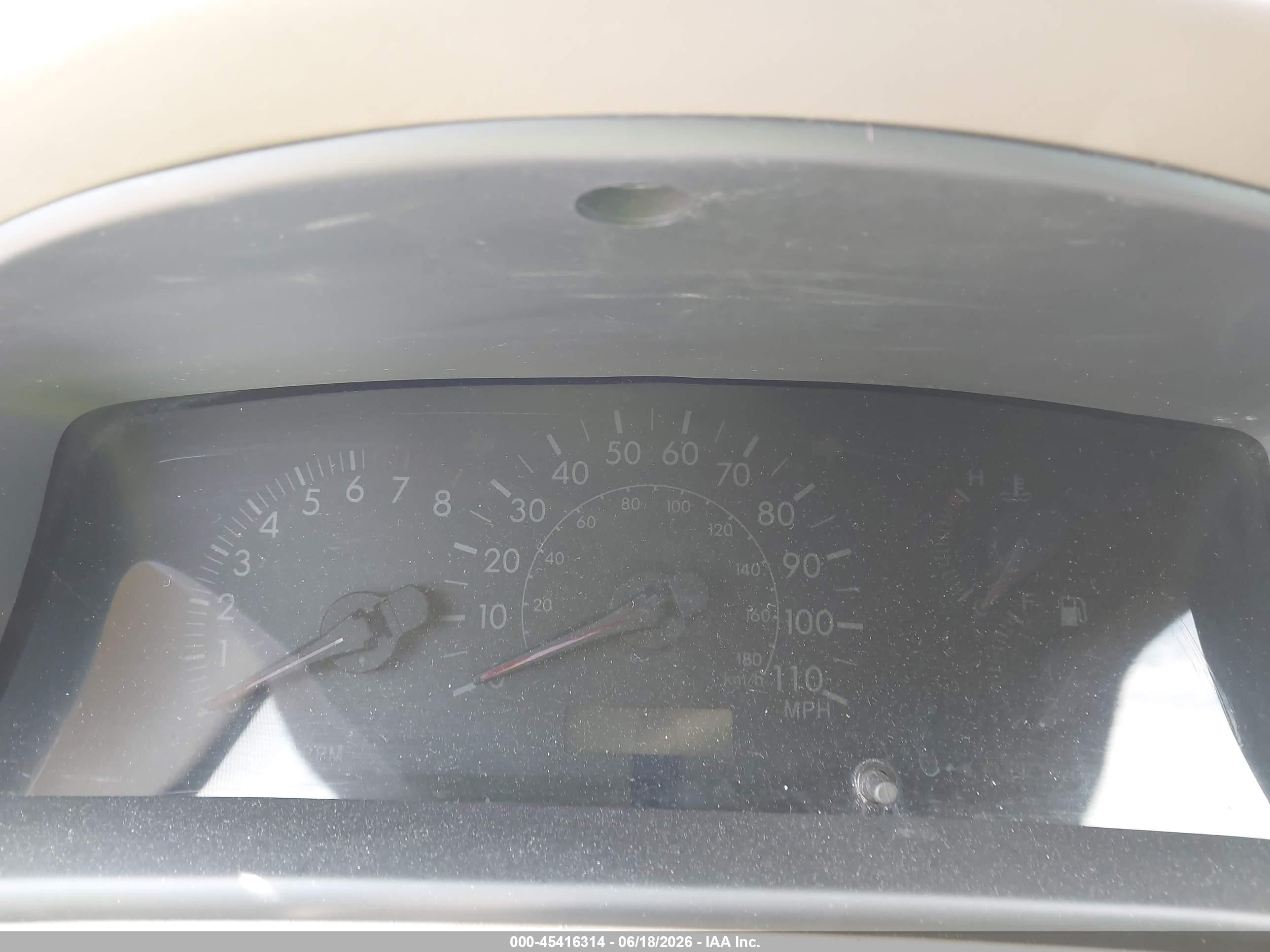 2006 Toyota Corolla Le Red vin: JTDBR32E660059040