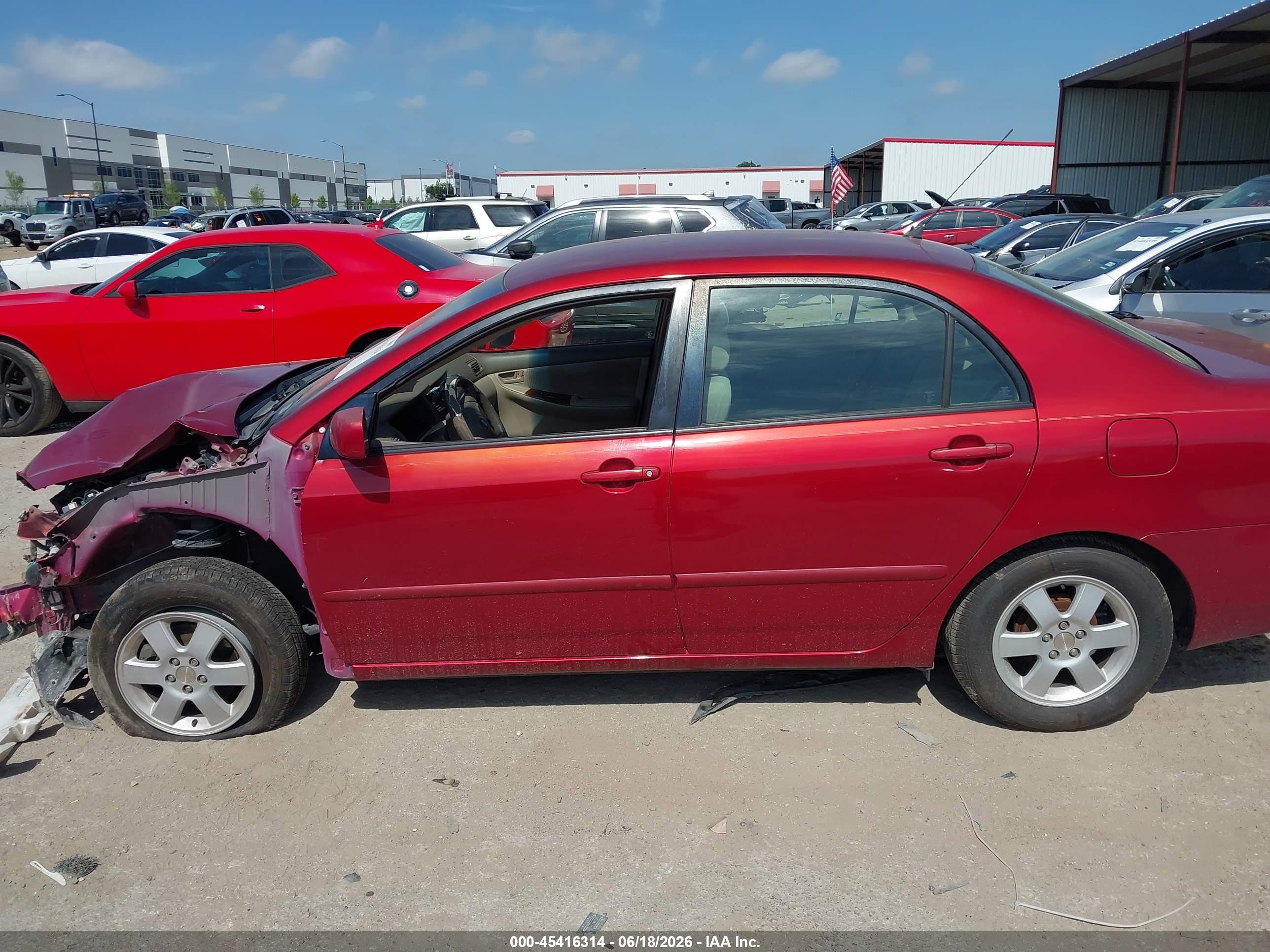 2006 Toyota Corolla Le Red vin: JTDBR32E660059040