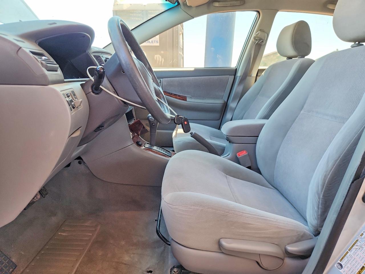 2006 Toyota Corolla Le Silver vin: JTDBR32E660090594