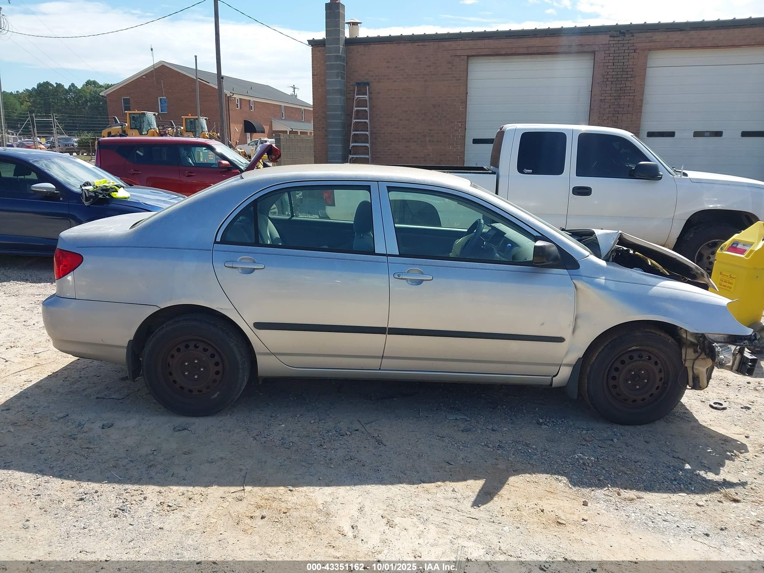 2007 Toyota Corolla Ce Серебряный vin: JTDBR32E670100414