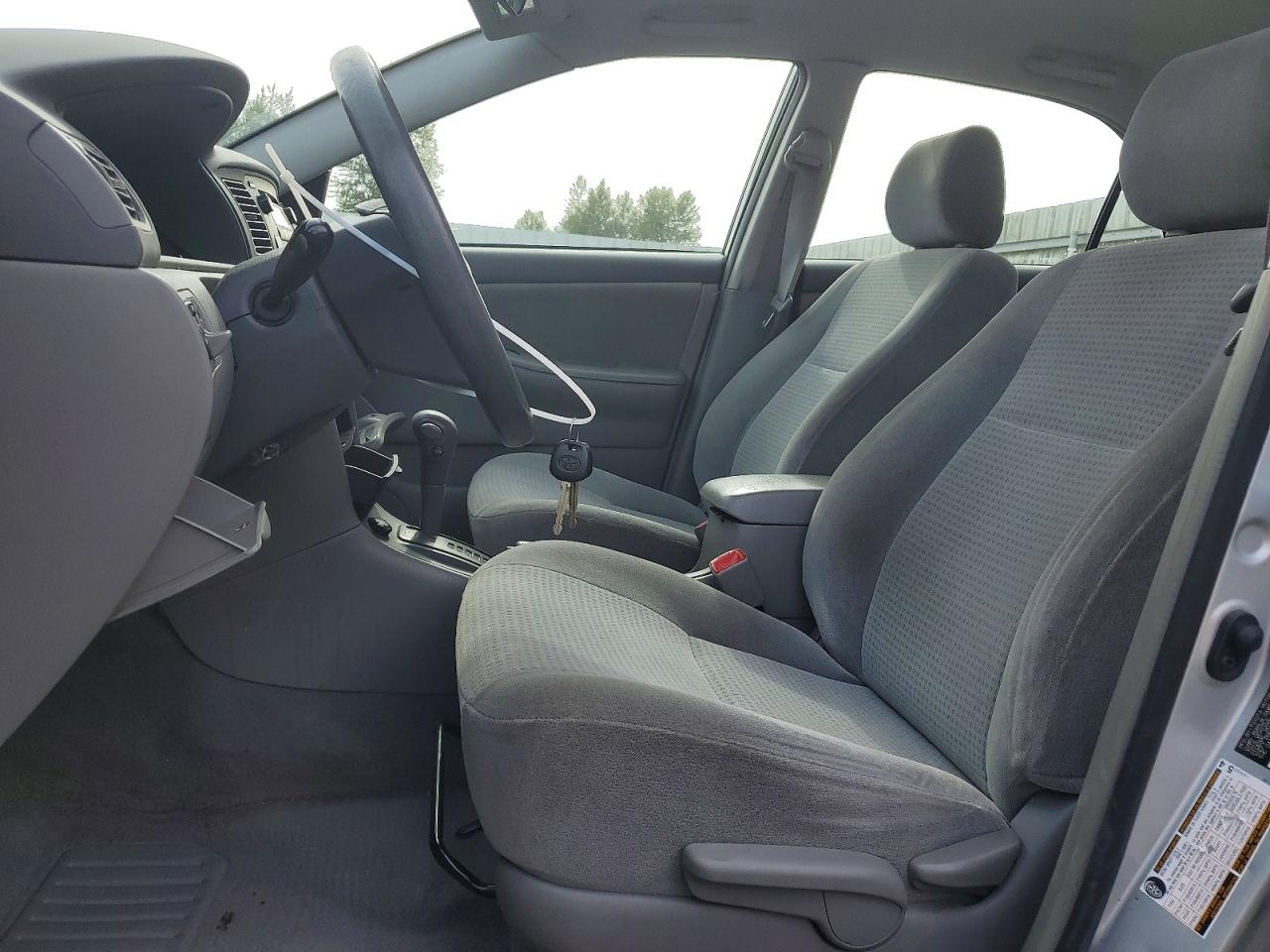 2007 Toyota Corolla Ce Silver vin: JTDBR32E670102969